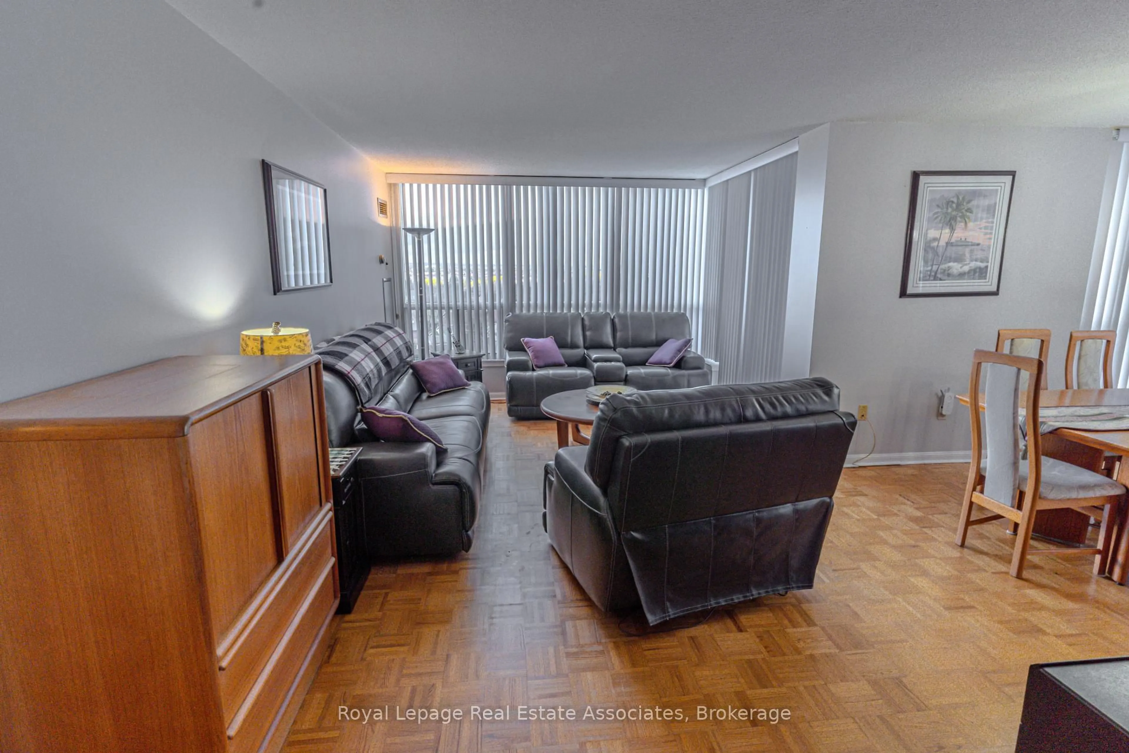 Living room with furniture, unknown for 12 Laurelcrest St #1112, Brampton Ontario L6S 5Y4