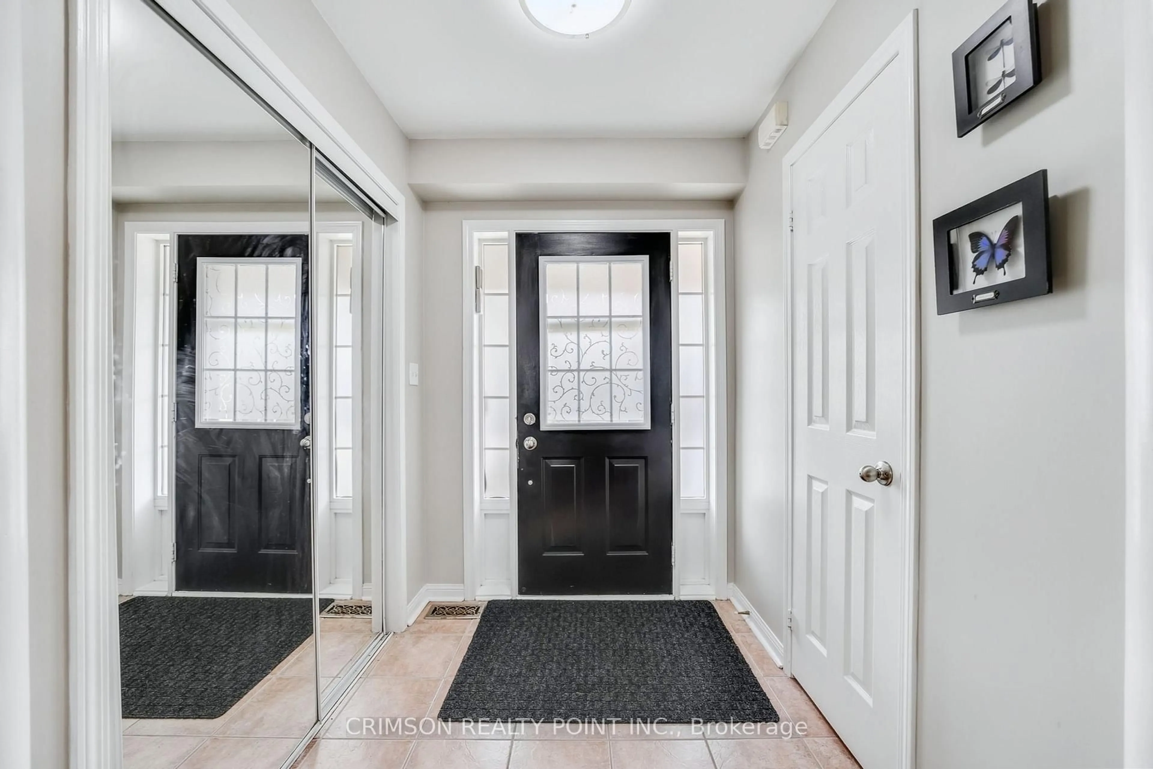 Indoor entryway for 113 Panton Tr, Milton Ontario L9T 6K2