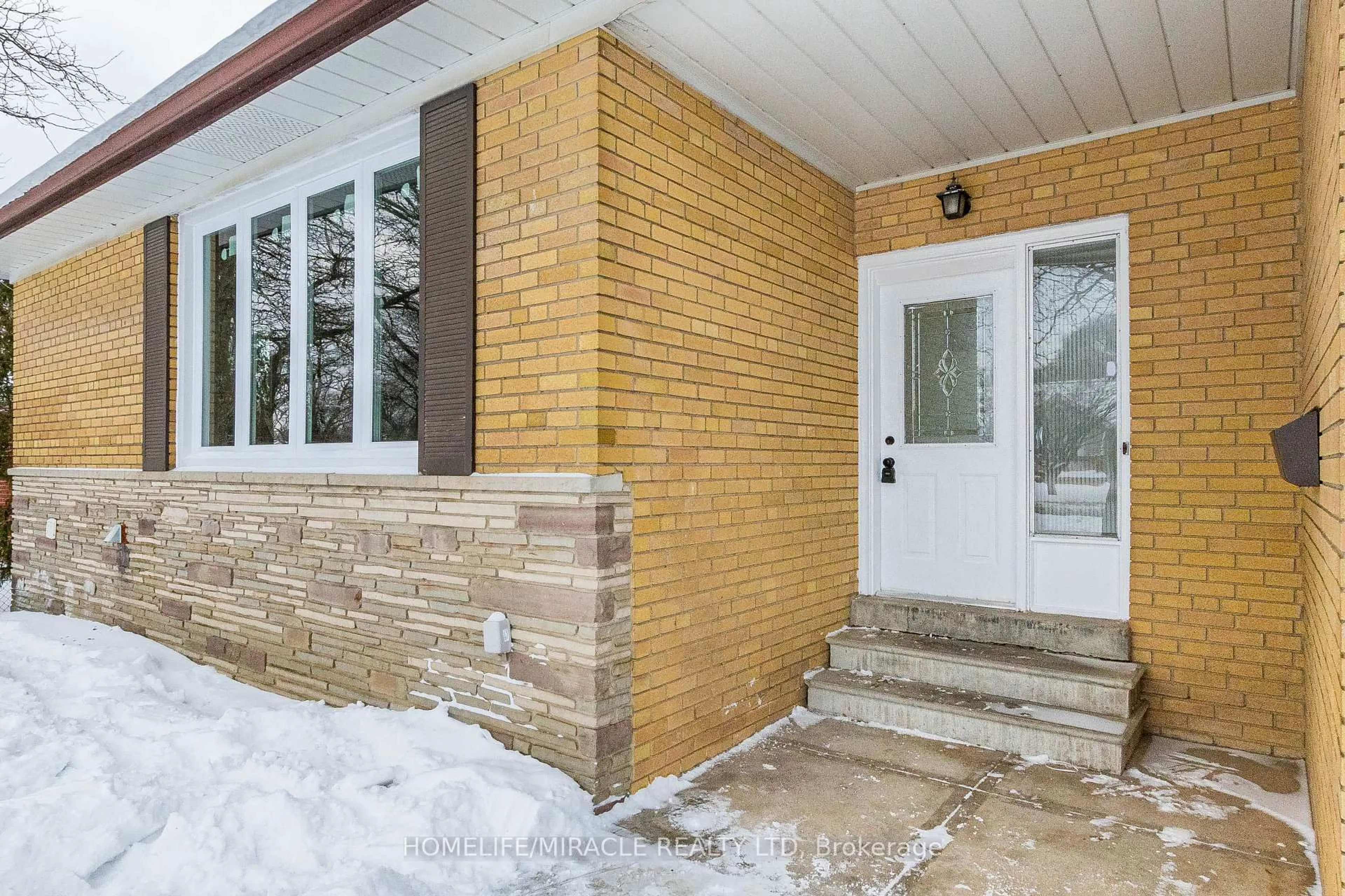 Home with brick exterior material, street for 36 Mclaughlin Rd, Brampton Ontario L6X 1Y5