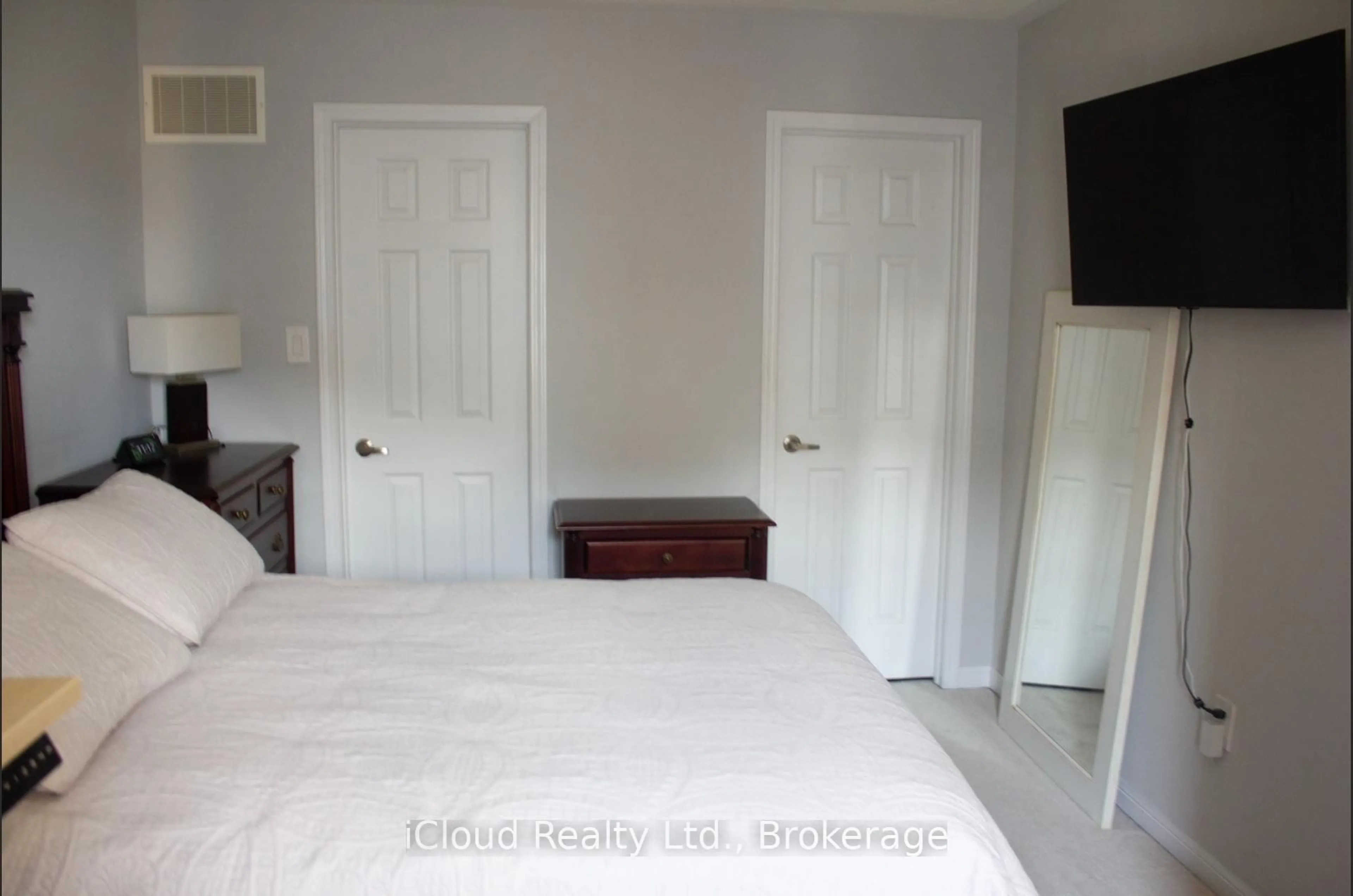 A pic of a room for 118 Baycliffe Cres, Brampton Ontario L7A 3Z4