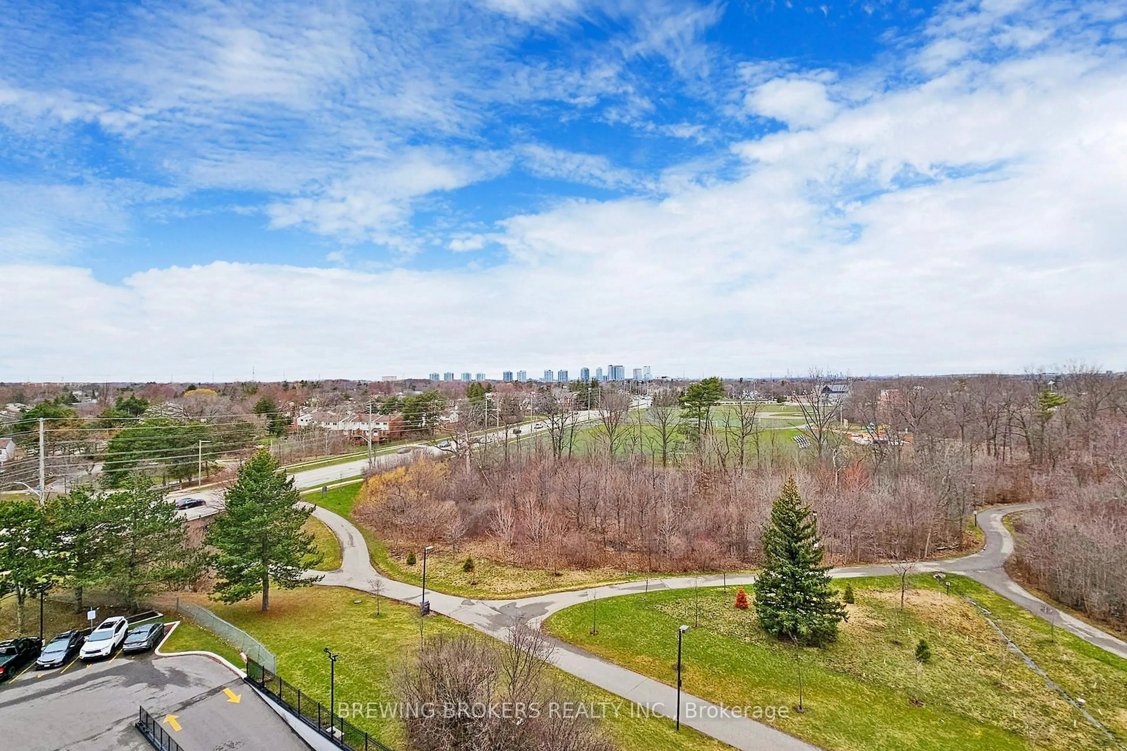 A pic from outside/outdoor area/front of a property/back of a property/a pic from drone, unknown for 3501 Glen Erin Dr #812, Mississauga Ontario L5L 2E9