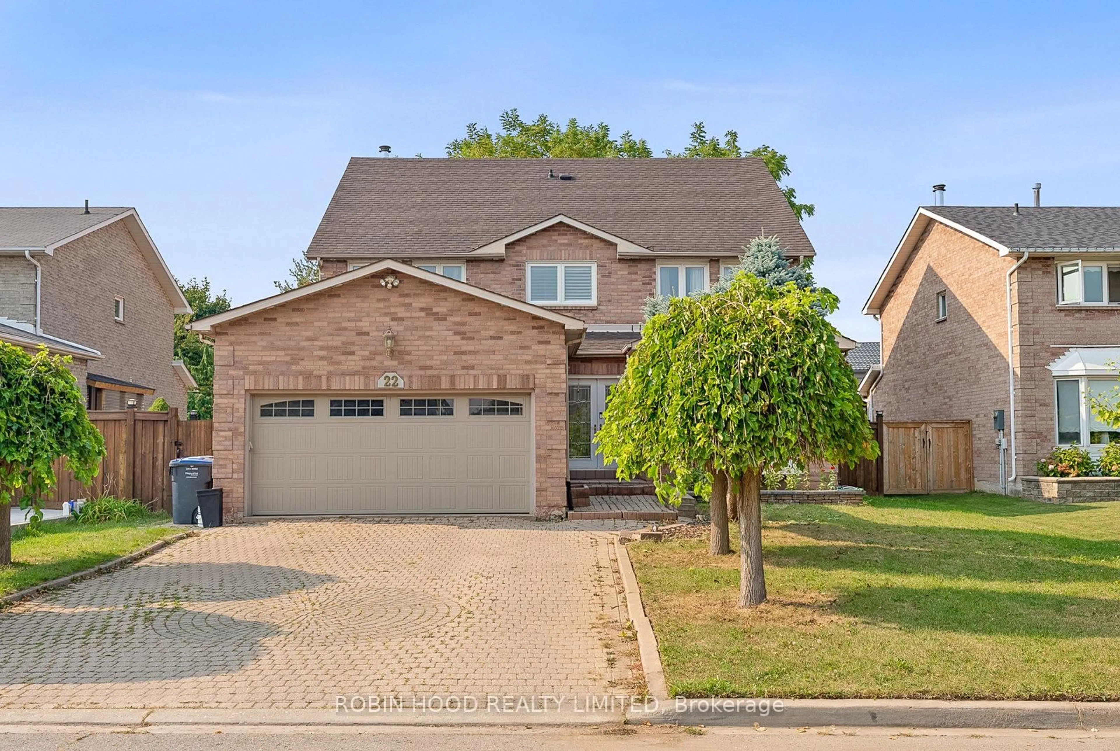 Home with brick exterior material, street for 22 Strangway Crt, Brampton Ontario L6Z 4L4