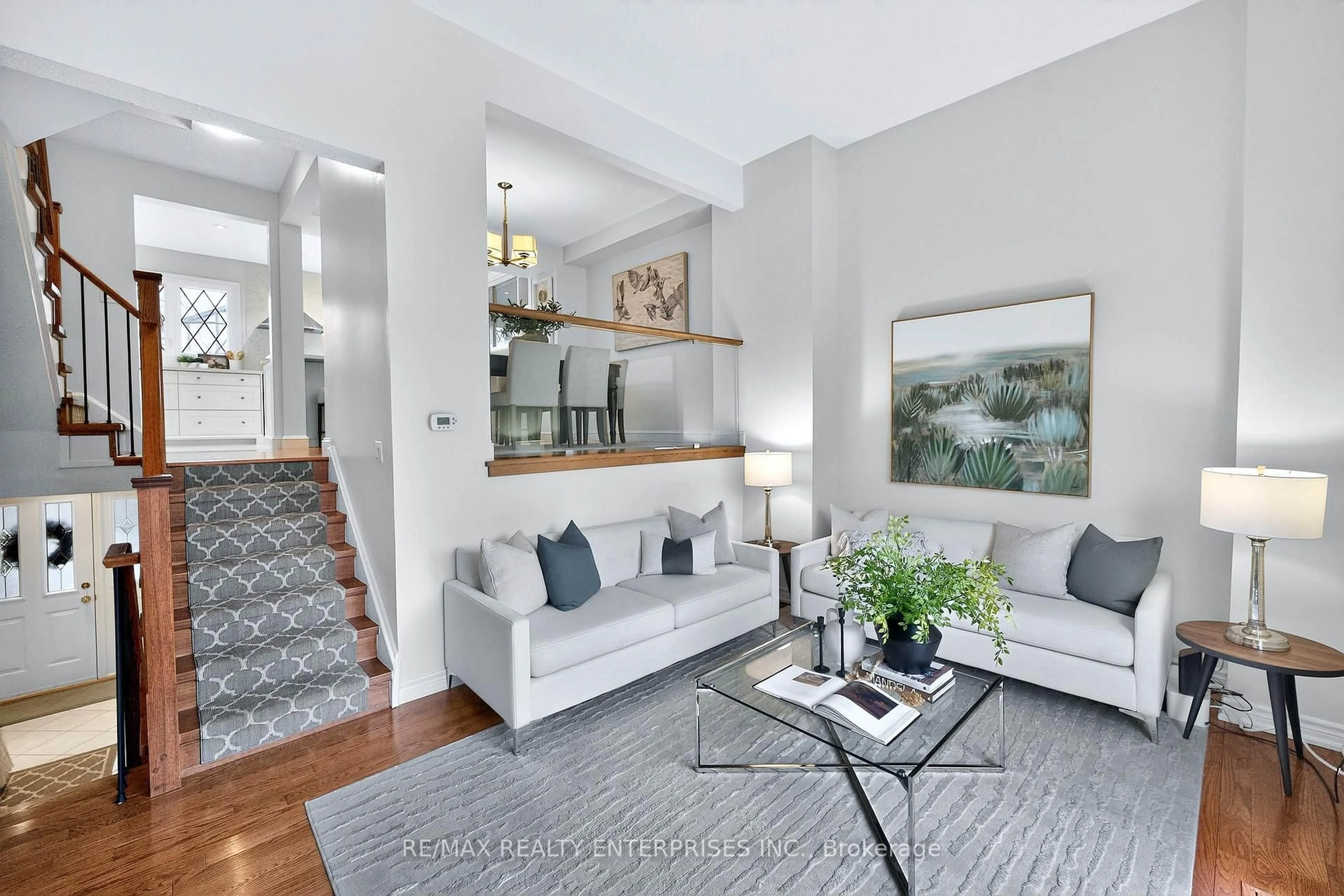 Living room with furniture, unknown for 3360 Council Ring Rd #10, Mississauga Ontario L5L 2E4