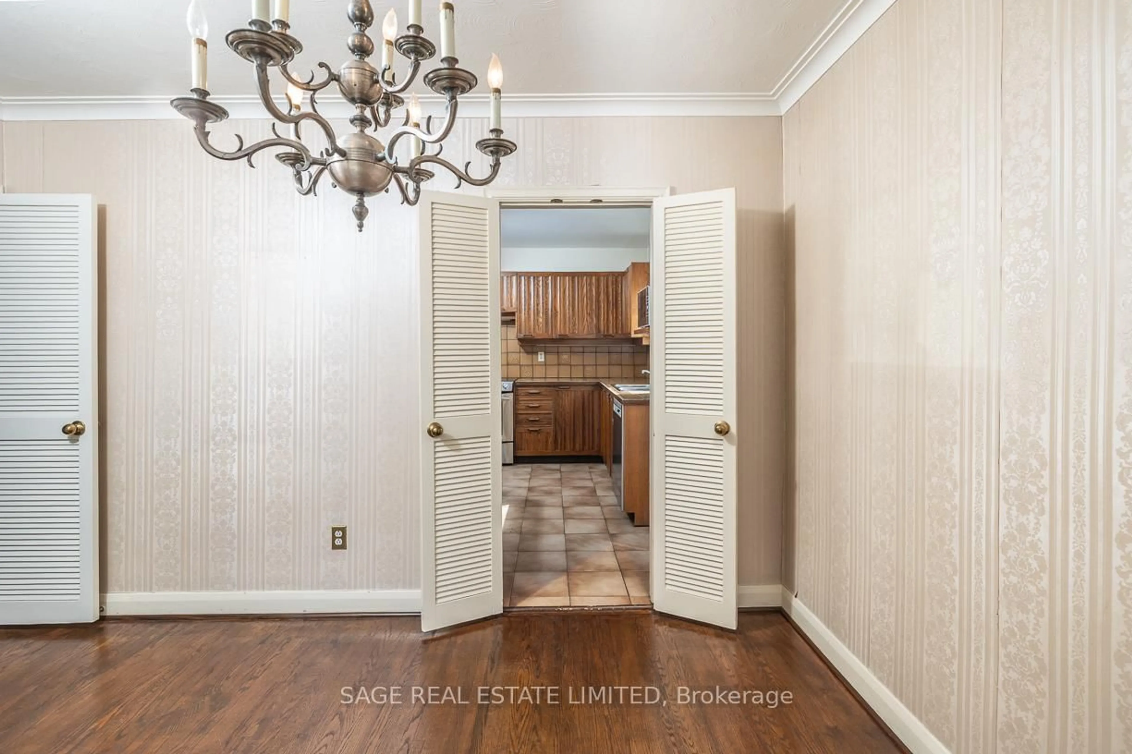 Indoor entryway for 47 Ravensbourne Cres, Toronto Ontario M9A 2A9