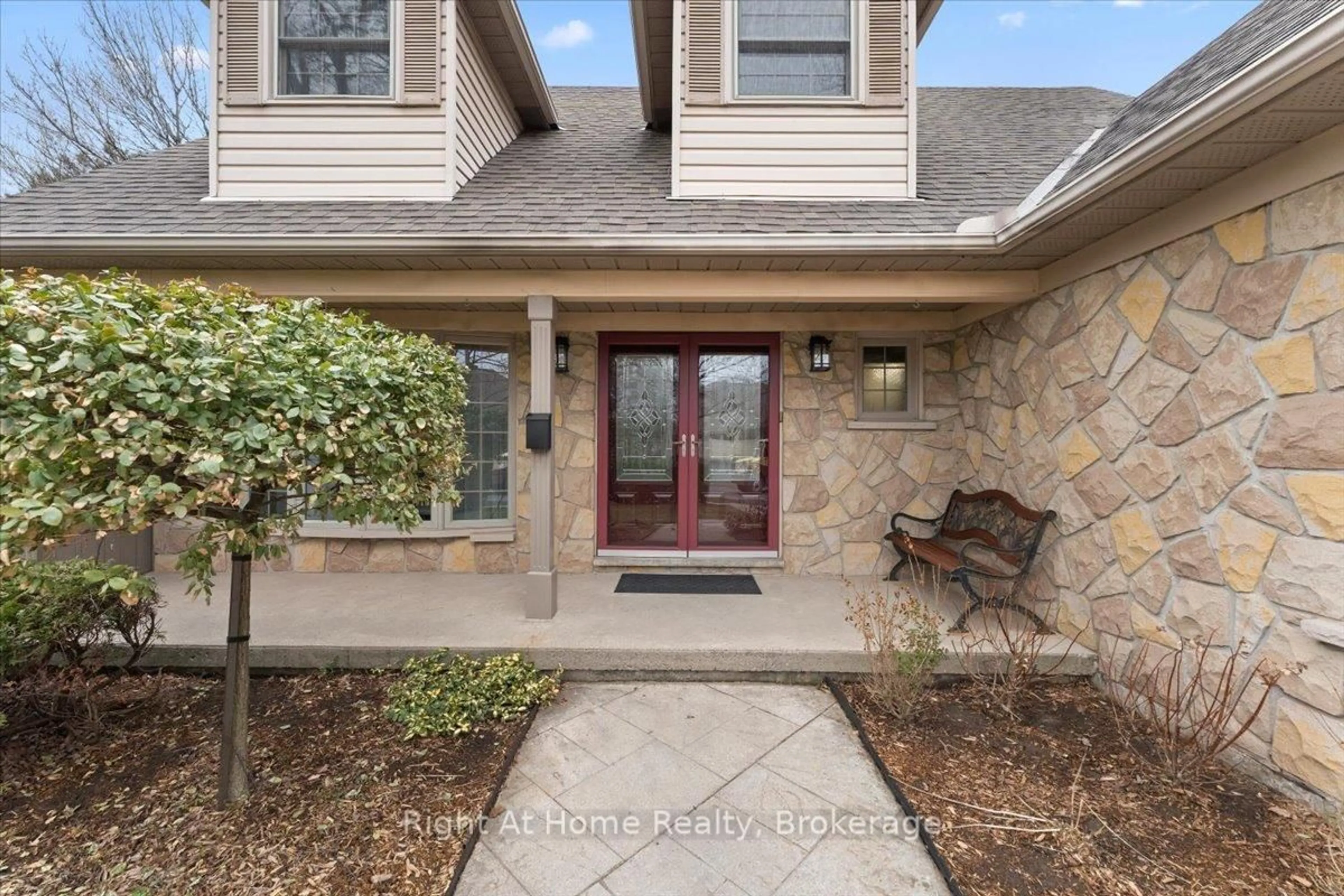 Home with brick exterior material, street for 437 Shoreacres Rd, Burlington Ontario L7L 5N2