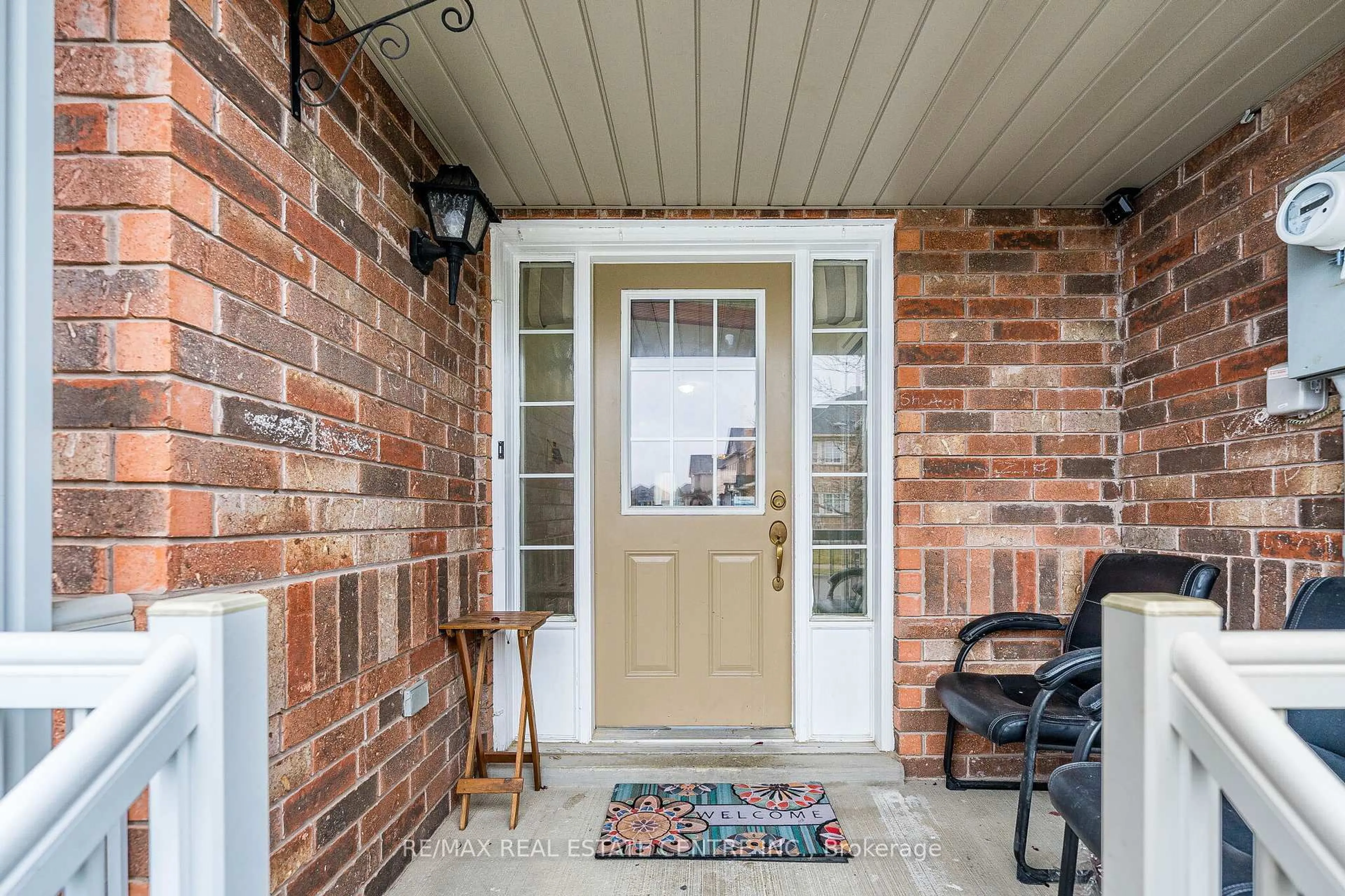Indoor entryway for 22 Tanasi Rd, Brampton Ontario L6X 0K4