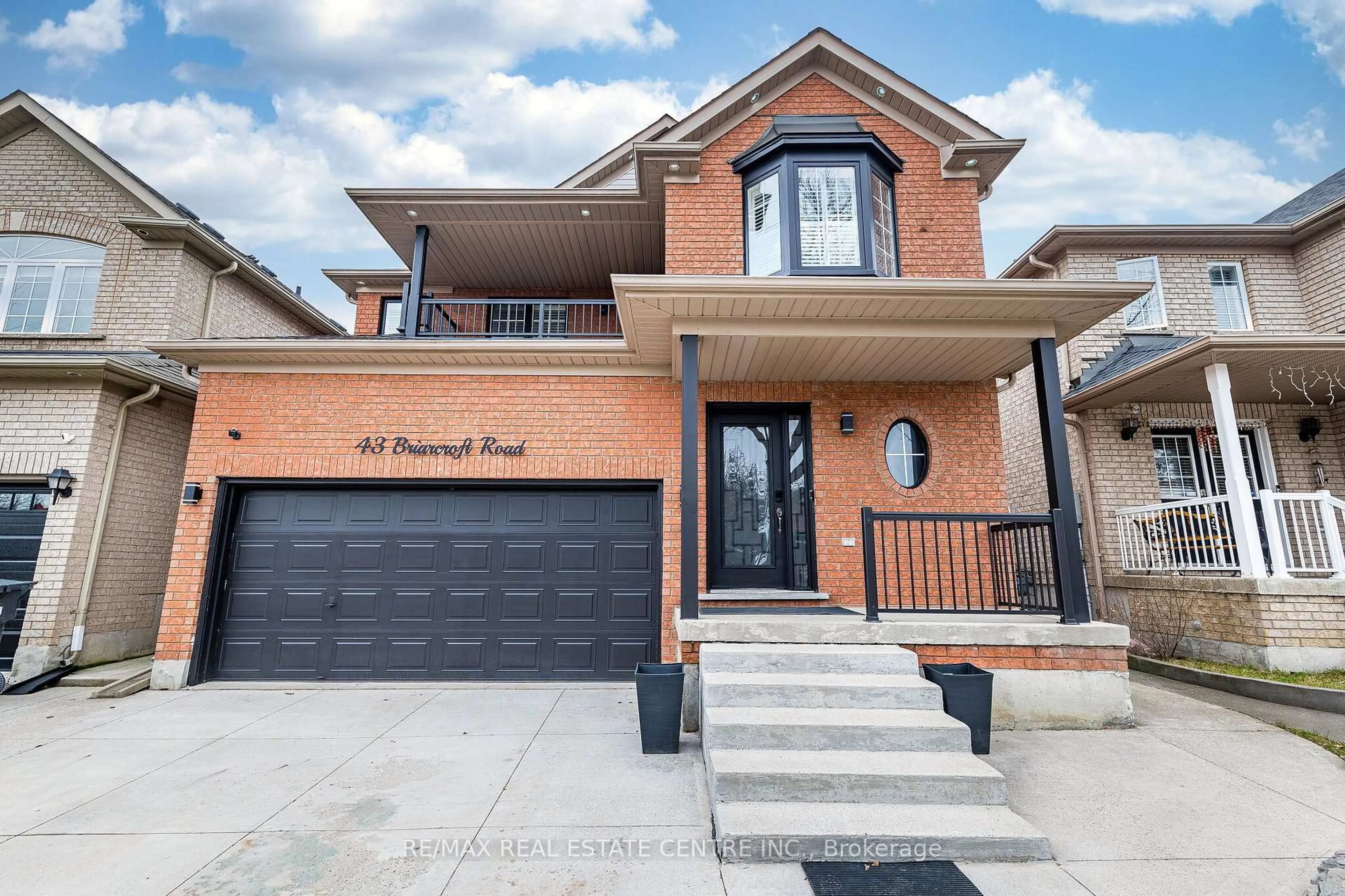 Home with brick exterior material, street for 43 Briarcroft Rd, Brampton Ontario L7A 1X7