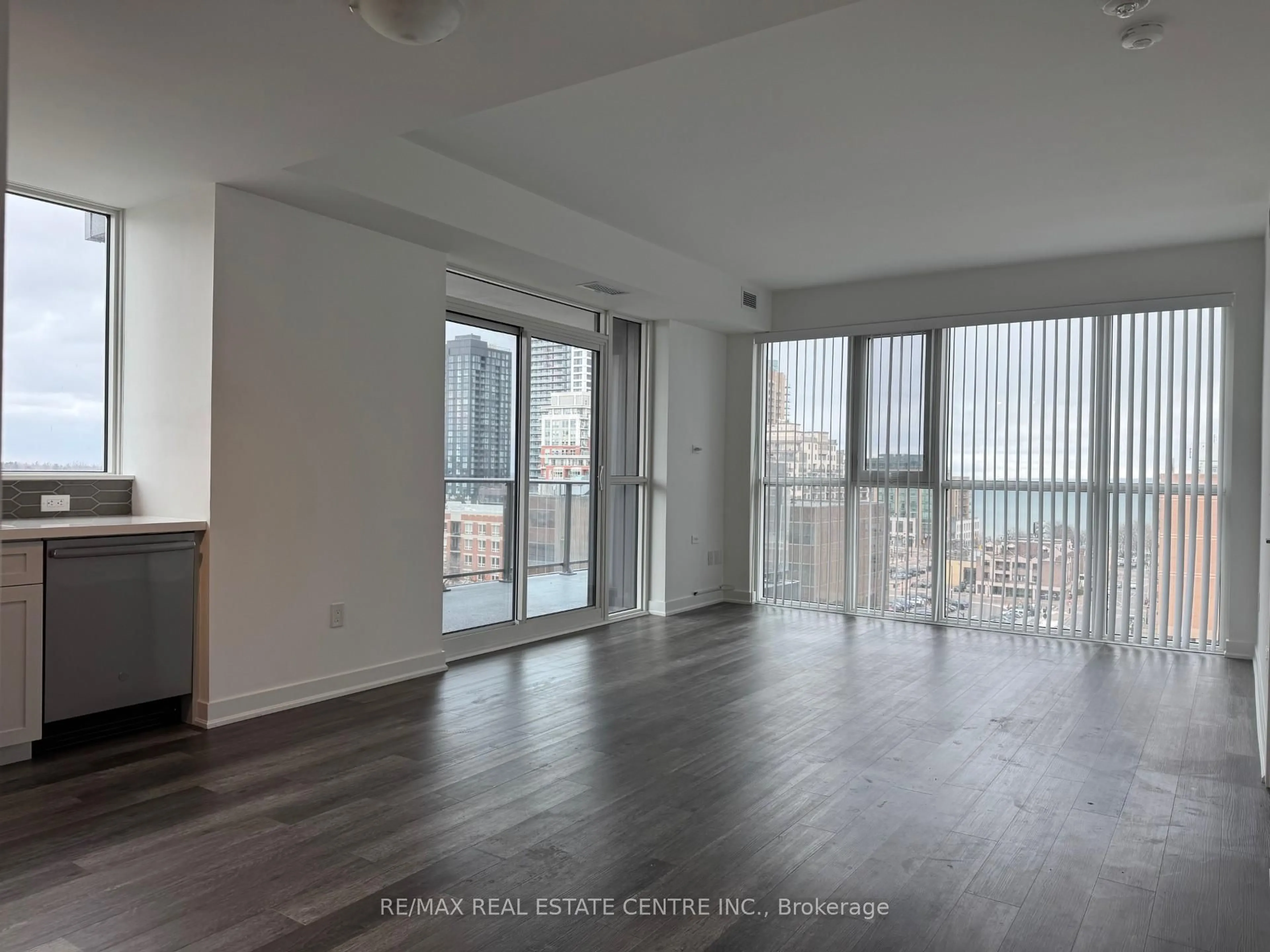 A pic of a room for 2007 james St #703, Burlington Ontario L7R 0G7