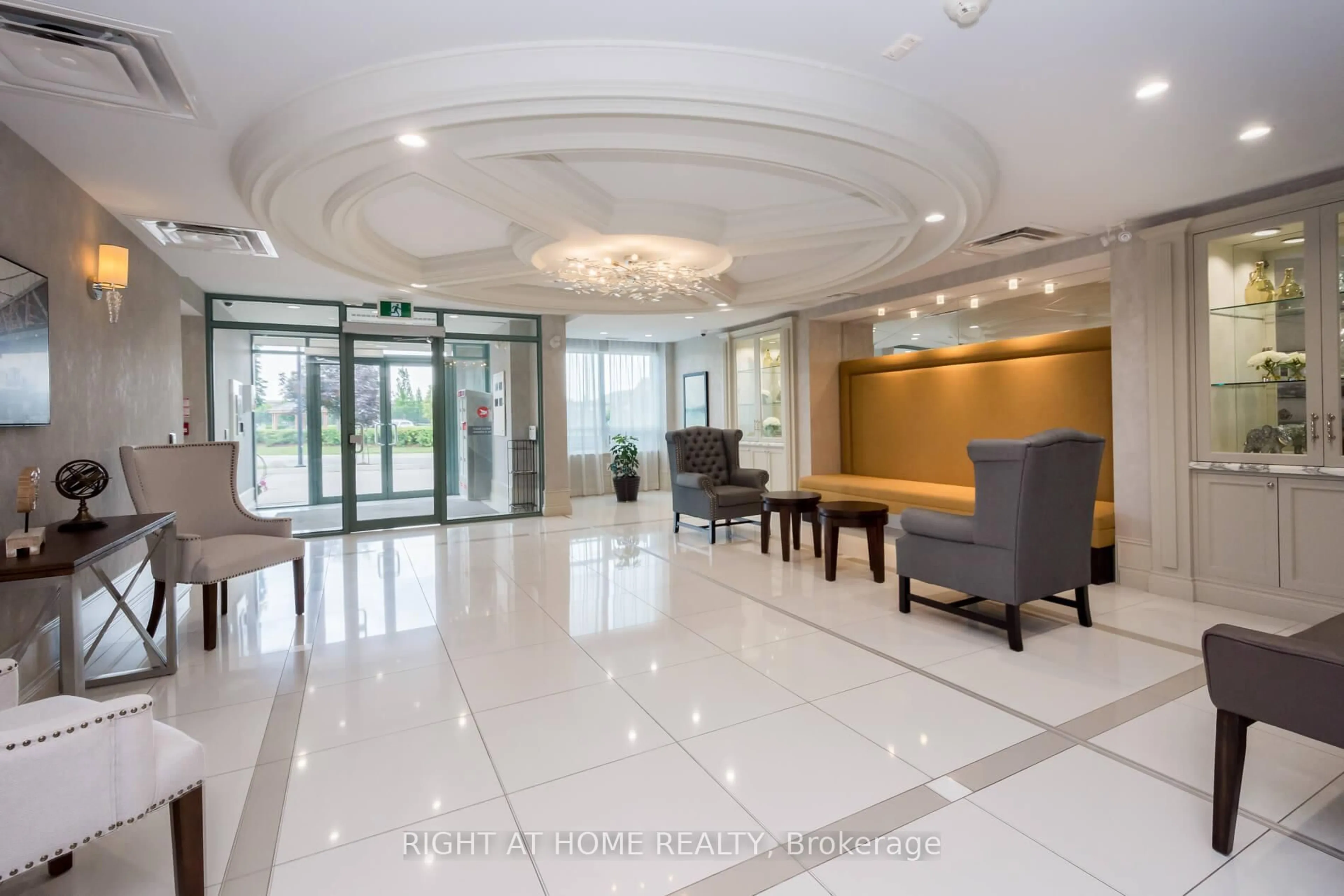 Lobby for 50 Via Rosedale #317, Brampton Ontario L6R 3Z7