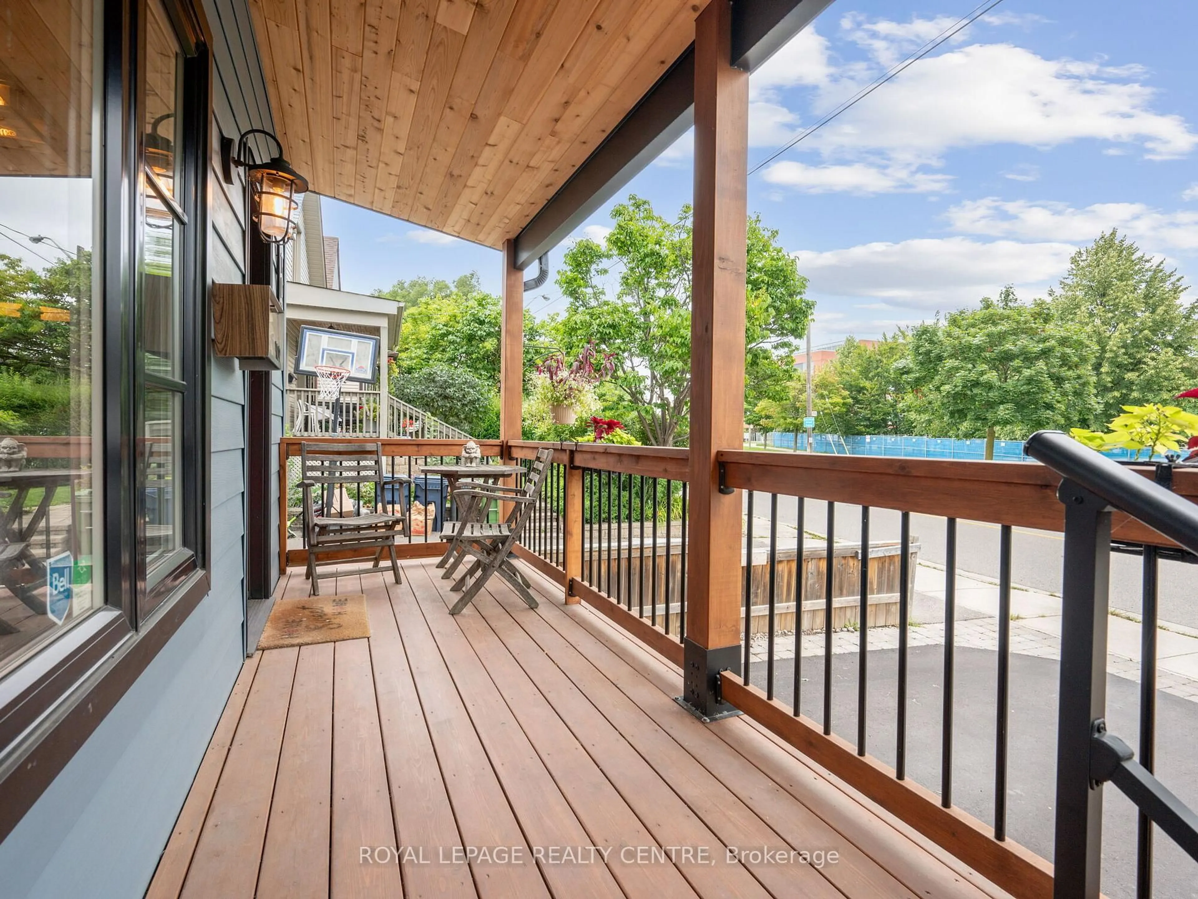 Patio, water/lake/river/ocean view for 102 Twenty Third St, Toronto Ontario M8V 3N2