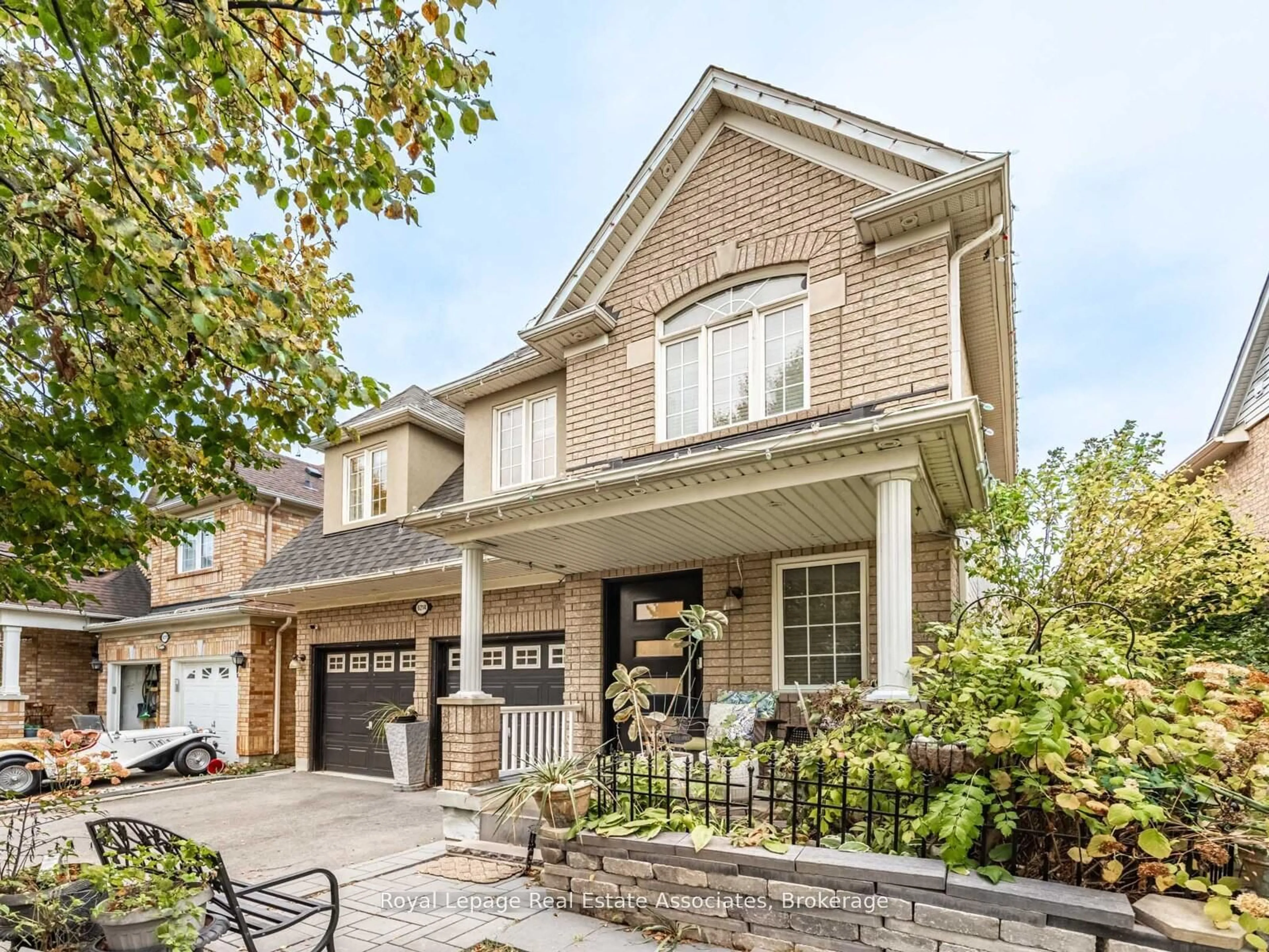 Home with brick exterior material, street for 6214 Miriam Way, Mississauga Ontario L5N 8J6