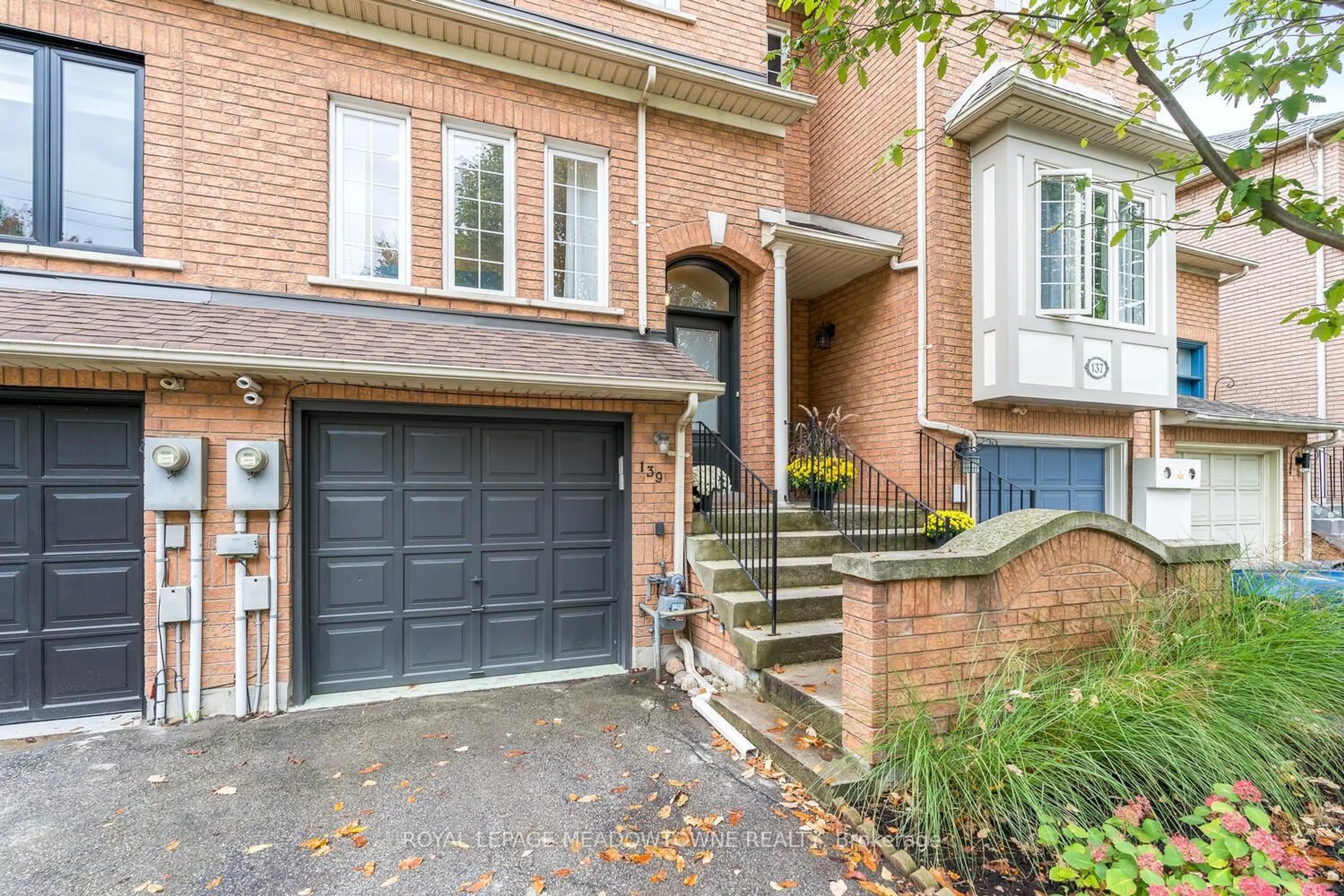 Home with brick exterior material, street for 139 Harbourview Cres, Toronto Ontario M8V 4A8