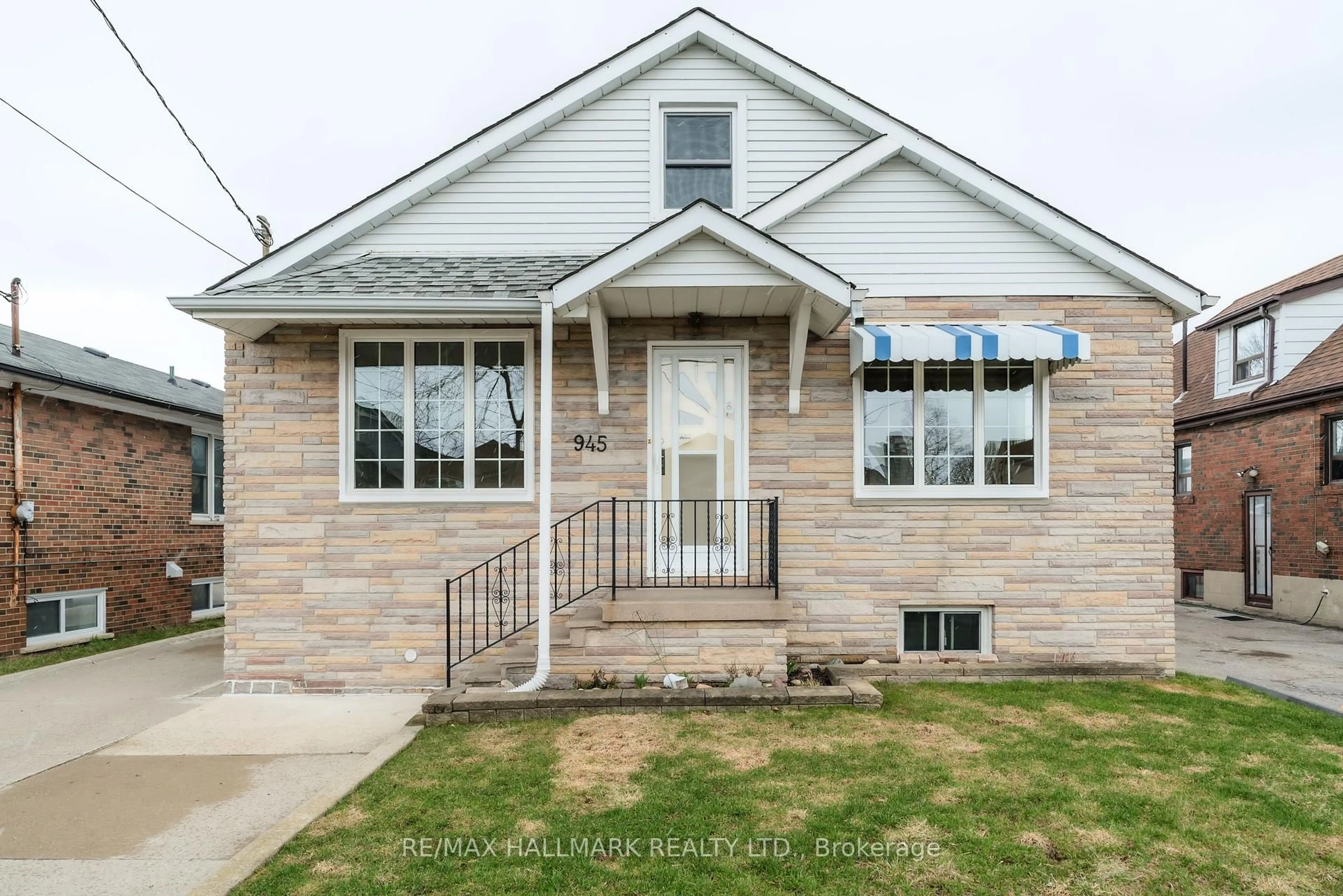 Home with brick exterior material, street for 945 Glencairn Ave, Toronto Ontario M6B 2A6