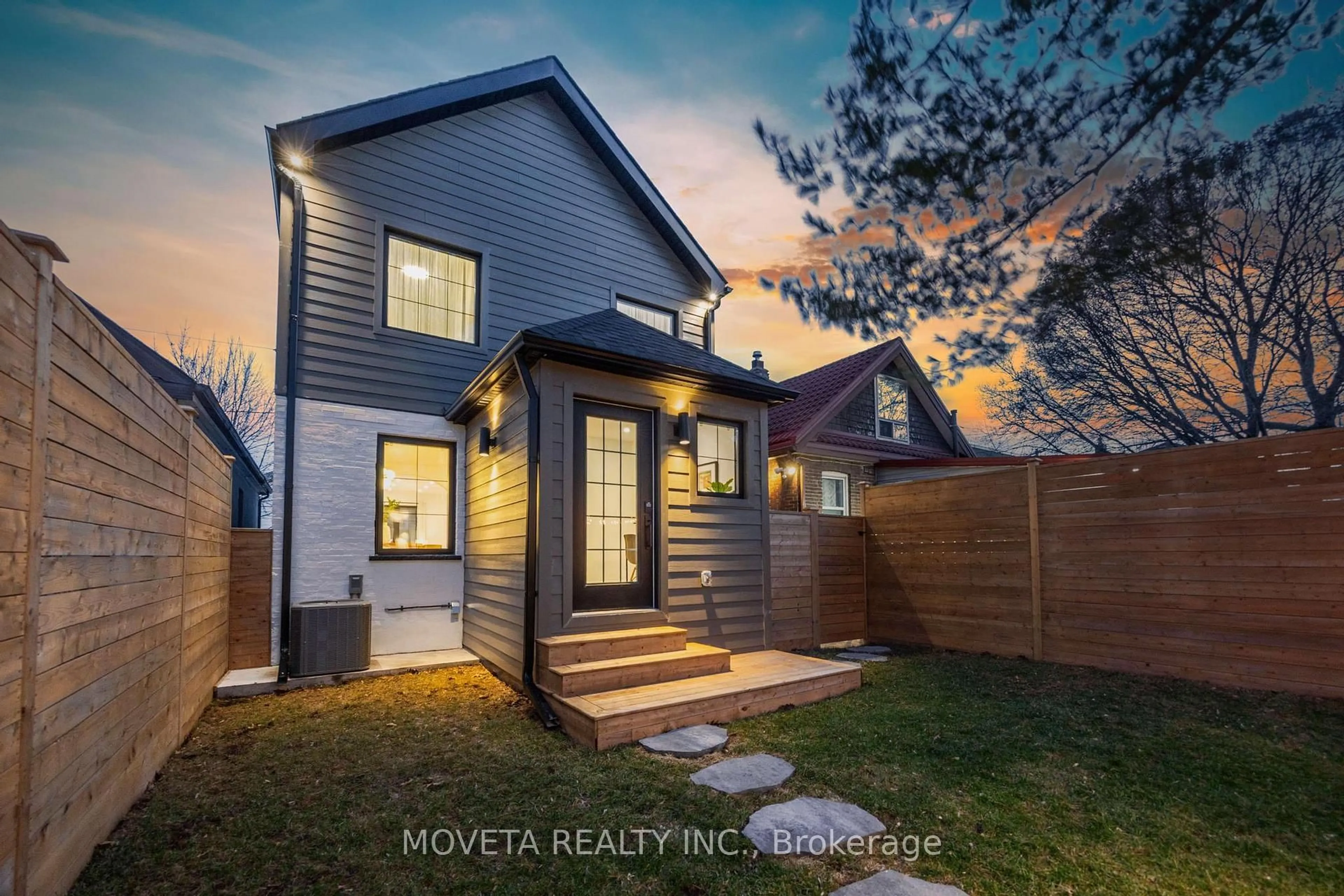 Unknown for 4 Mahoney Ave, Toronto Ontario M6M 2H4