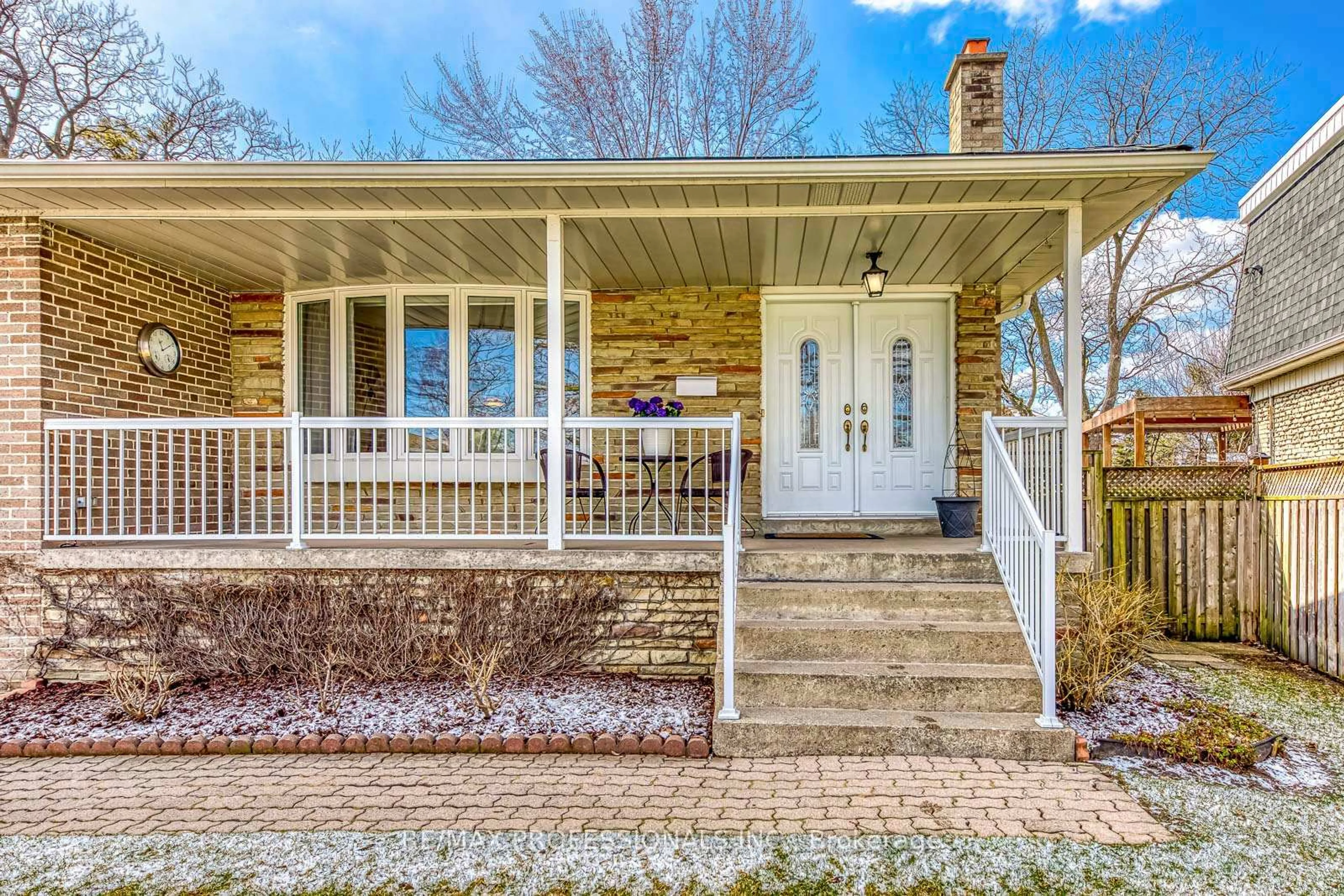 Unknown for 270 Wellesworth Dr, Toronto Ontario M9C 4S7