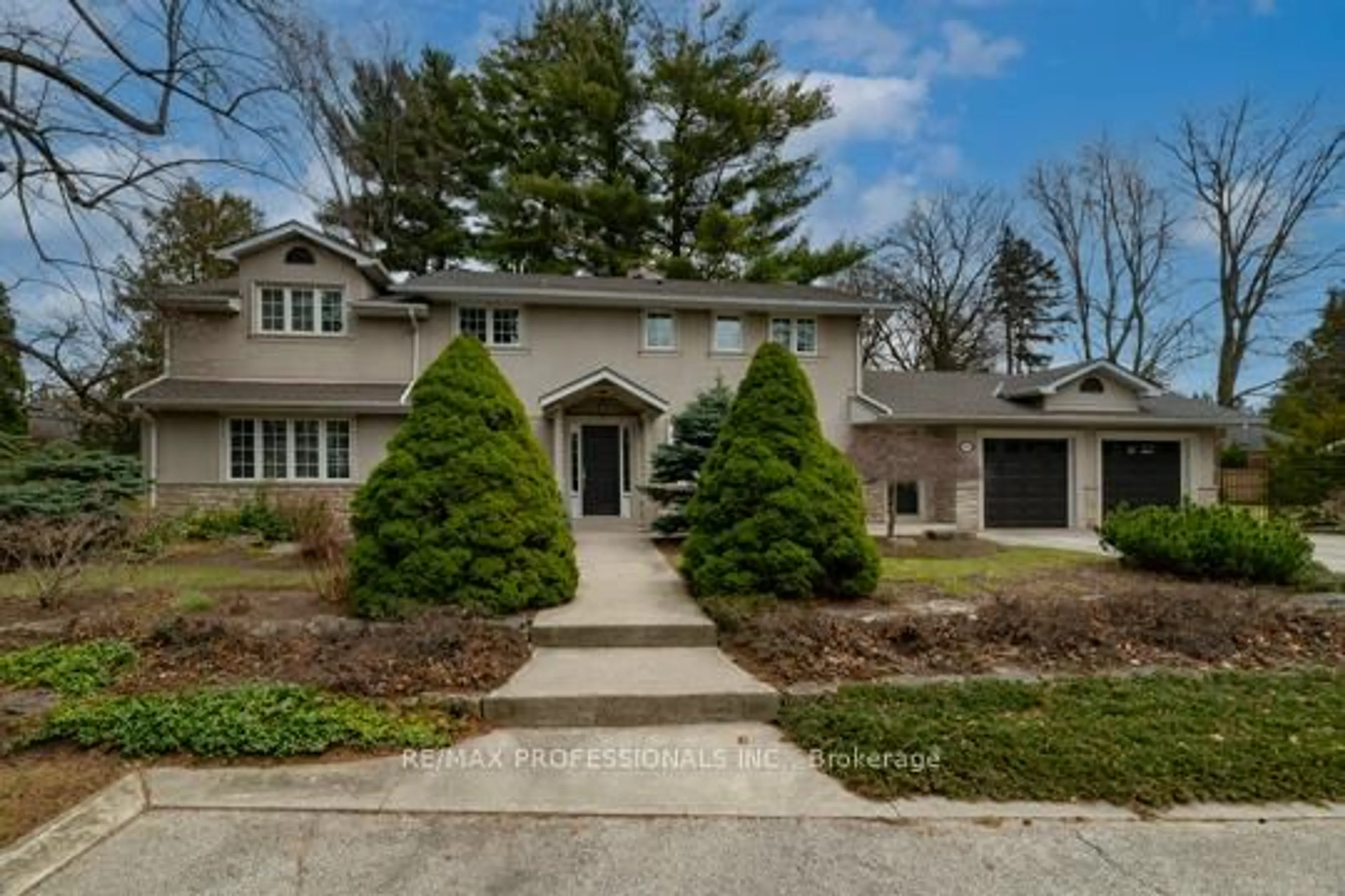 Unknown for 202 Radley Rd, Mississauga Ontario L5G 2R7