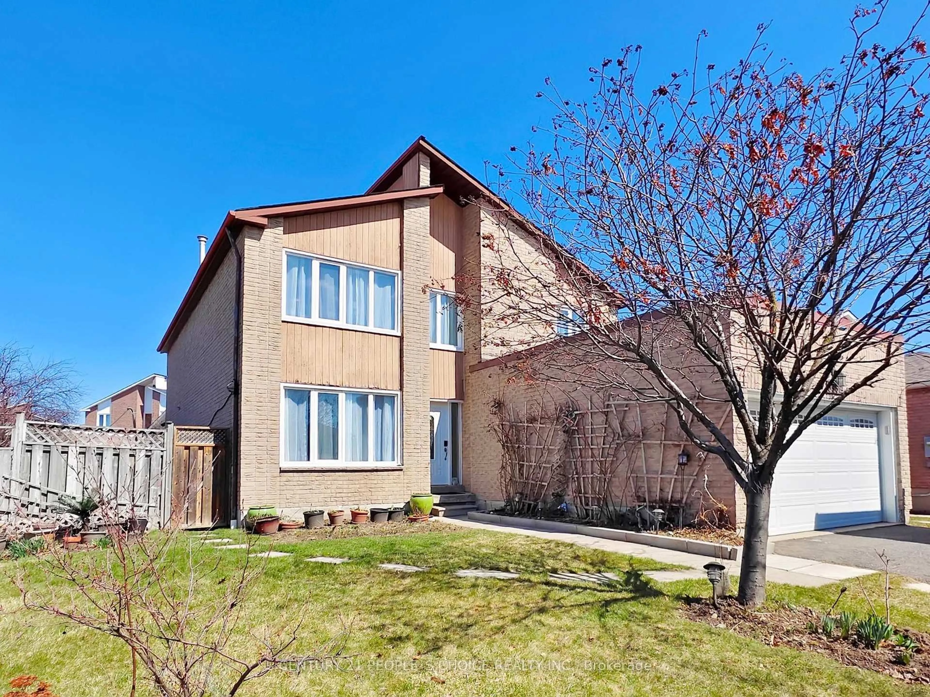 Home with brick exterior material, street for 5992 Ladyburn Cres, Mississauga Ontario L5M 4V9