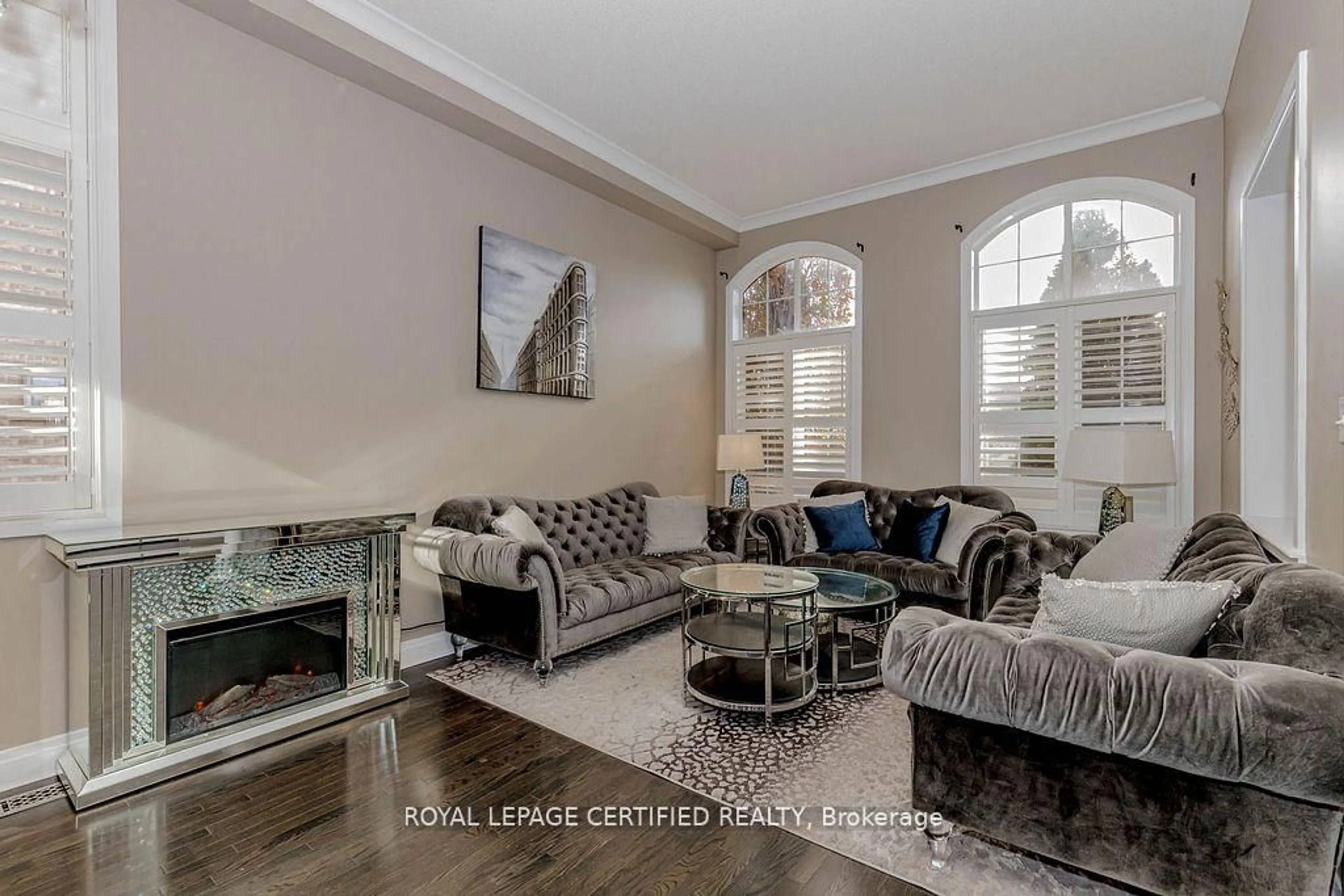 Living room with furniture, unknown for 13 Chinzan Way, Brampton Ontario L6X 0W6