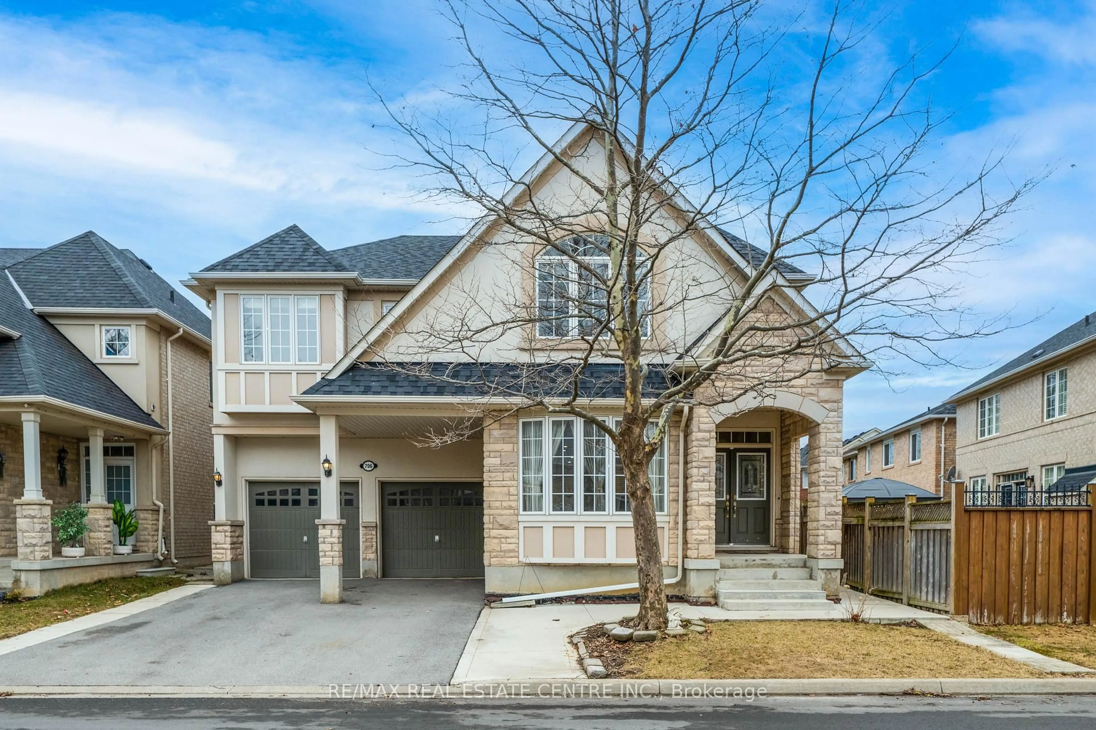 Home with brick exterior material, street for 706 Maddocks Tr, Milton Ontario L9T 0E1