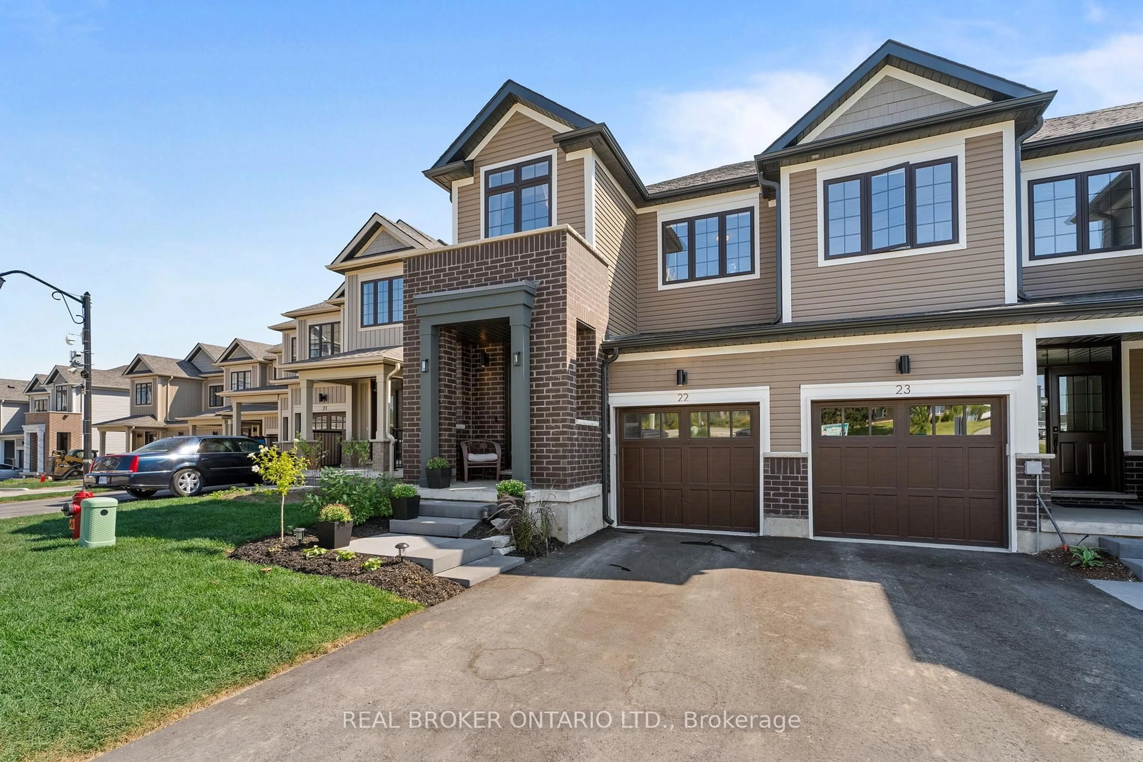 Home with brick exterior material, street for 690 Broadway #22, Orangeville Ontario L9W 7T7