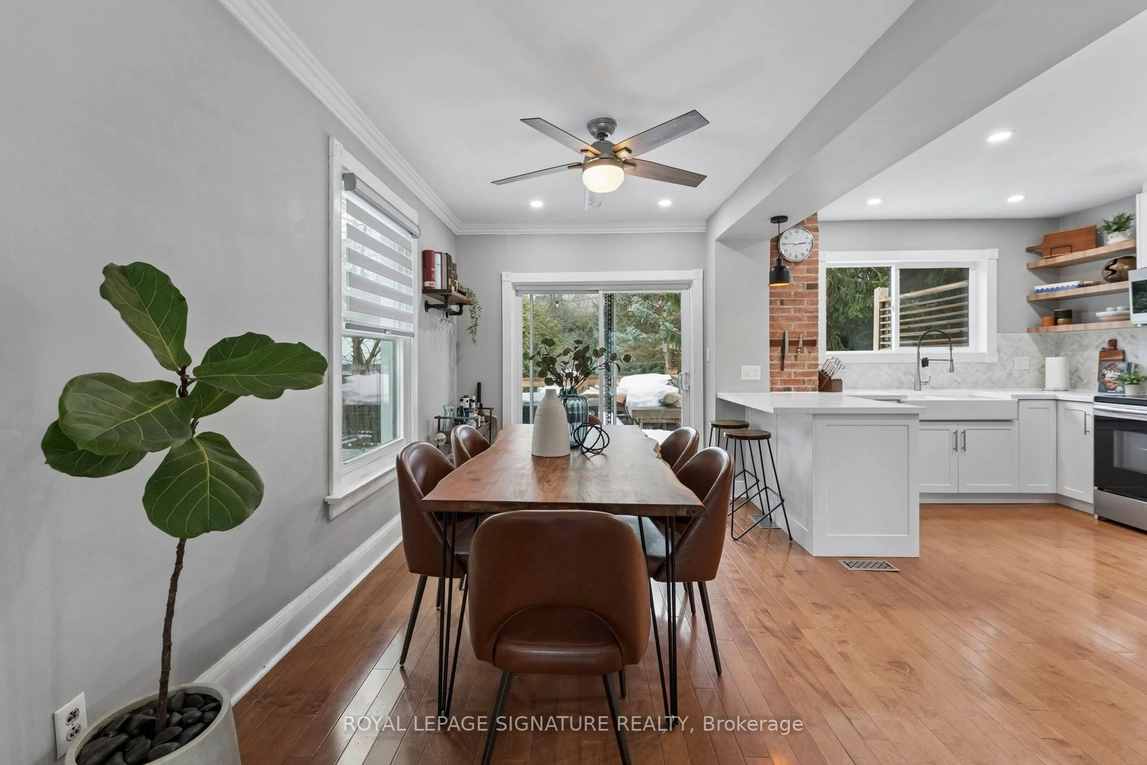 Open concept kitchen, unknown for 71 English St, Brampton Ontario L6X 1L5