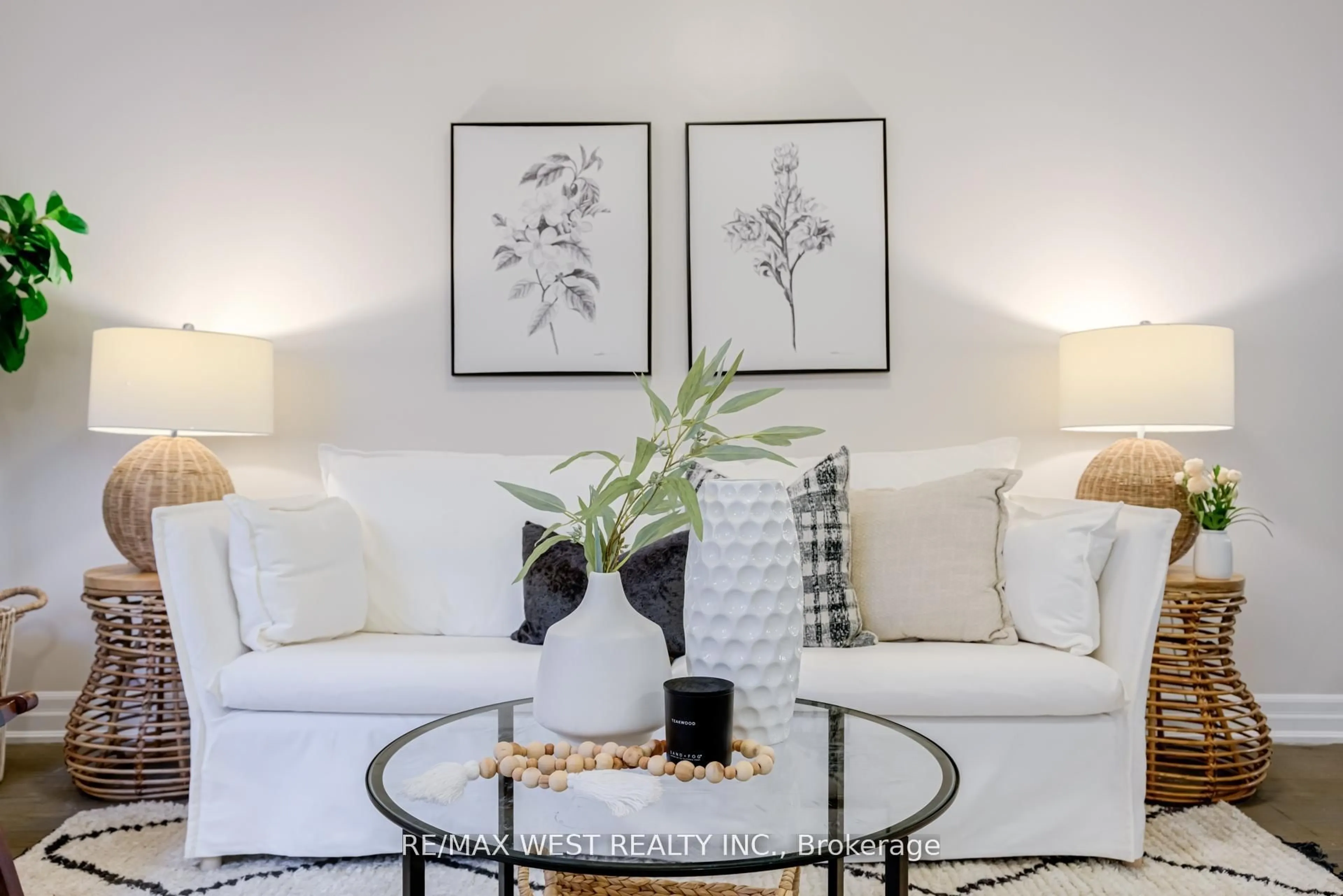 Living room with furniture, unknown for 45 Sousa Mendes St #101, Toronto Ontario M6P 0A7