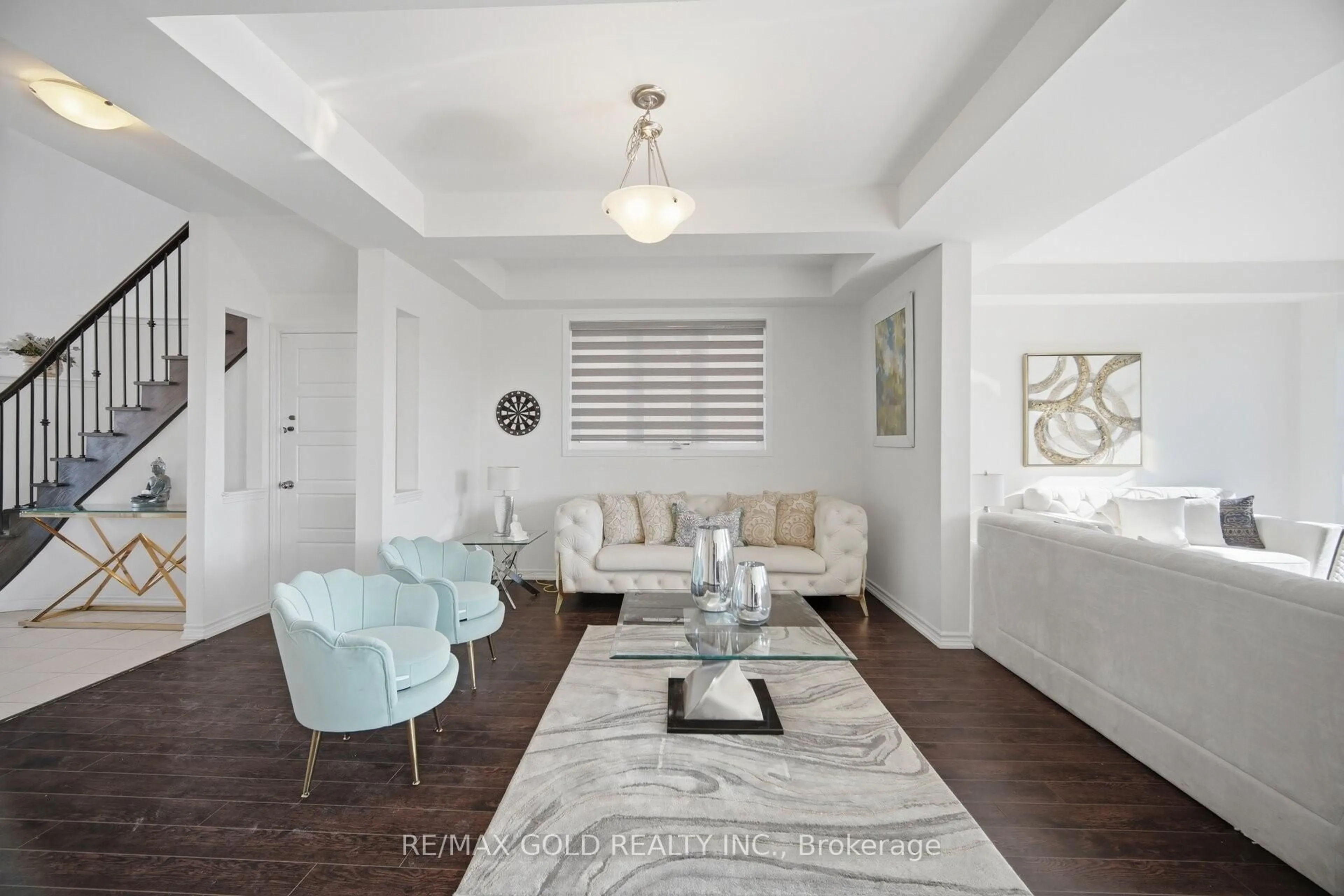 Living room with furniture, unknown for 38 Leadenhall Rd, Brampton Ontario L7A 4G3