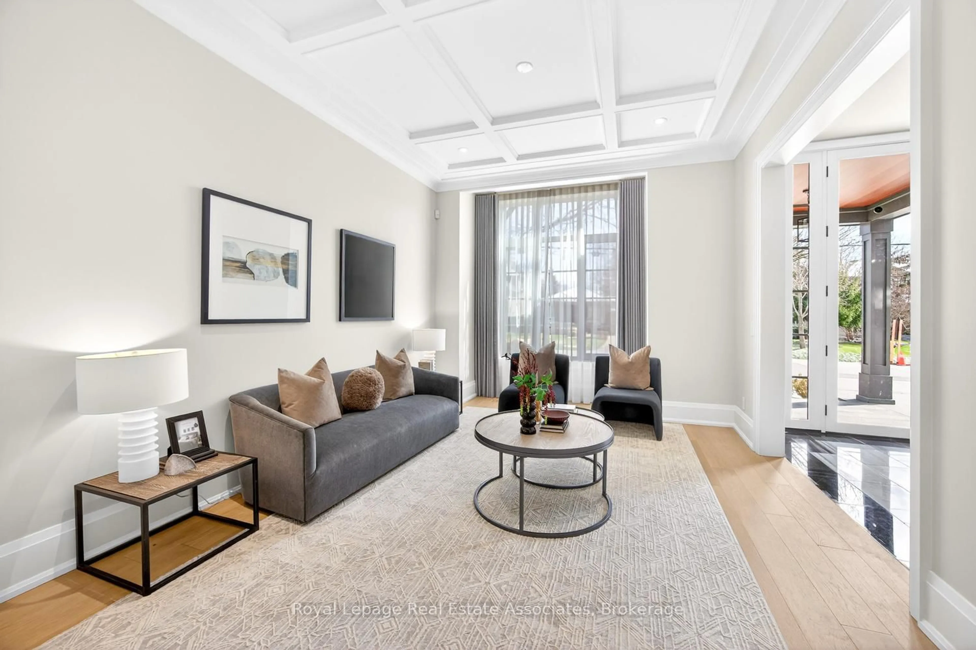 Living room with furniture, unknown for 16 Dorlen Ave, Toronto Ontario M9B 5A9