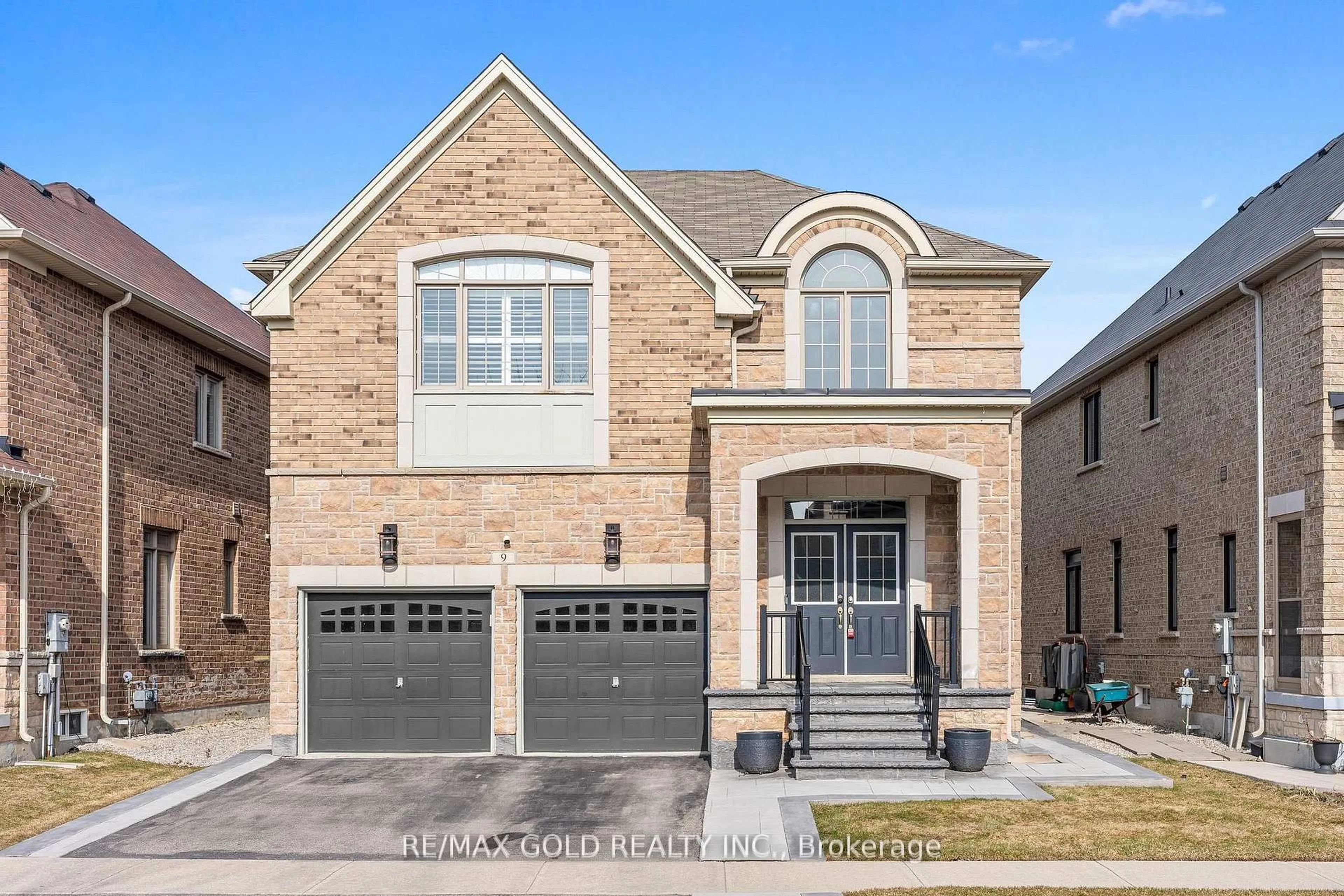 Home with brick exterior material, street for 9 Fringetree Rd, Brampton Ontario L6R 0B6