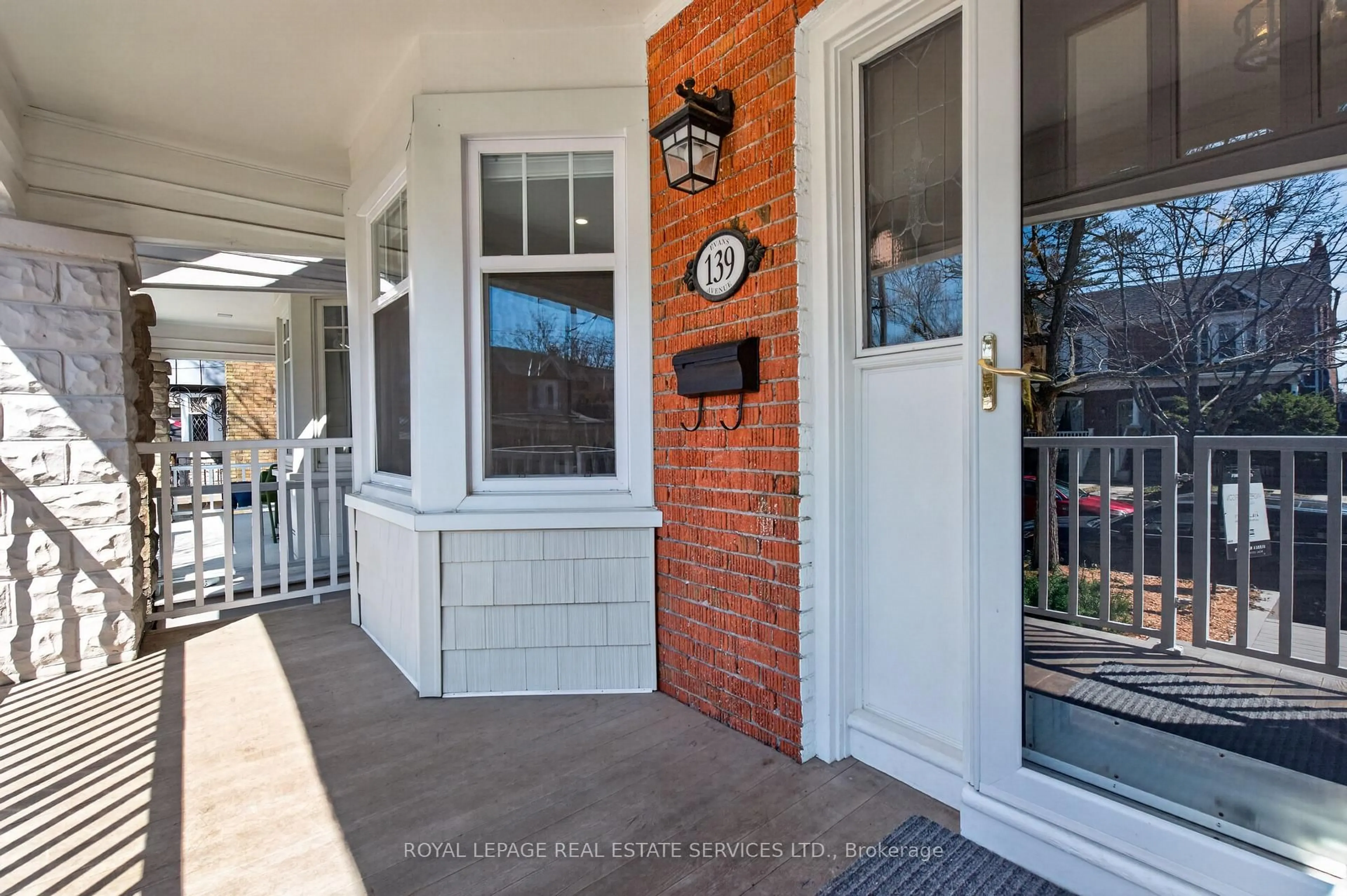 Unknown for 139 Evans Ave, Toronto Ontario M6S 3V9