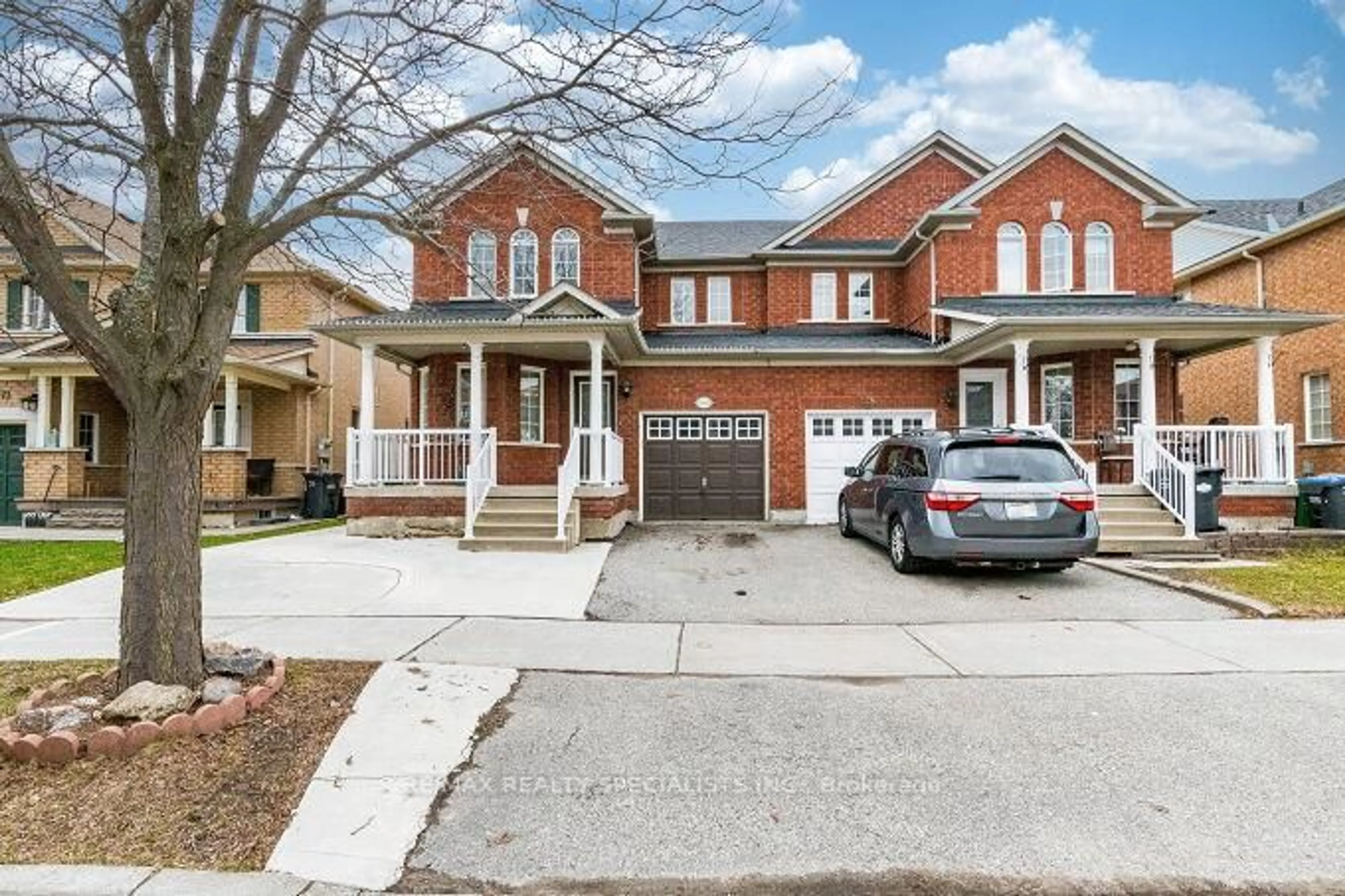 Home with brick exterior material, street for 5969 Manzanillo Cres, Mississauga Ontario L5M 6Y3