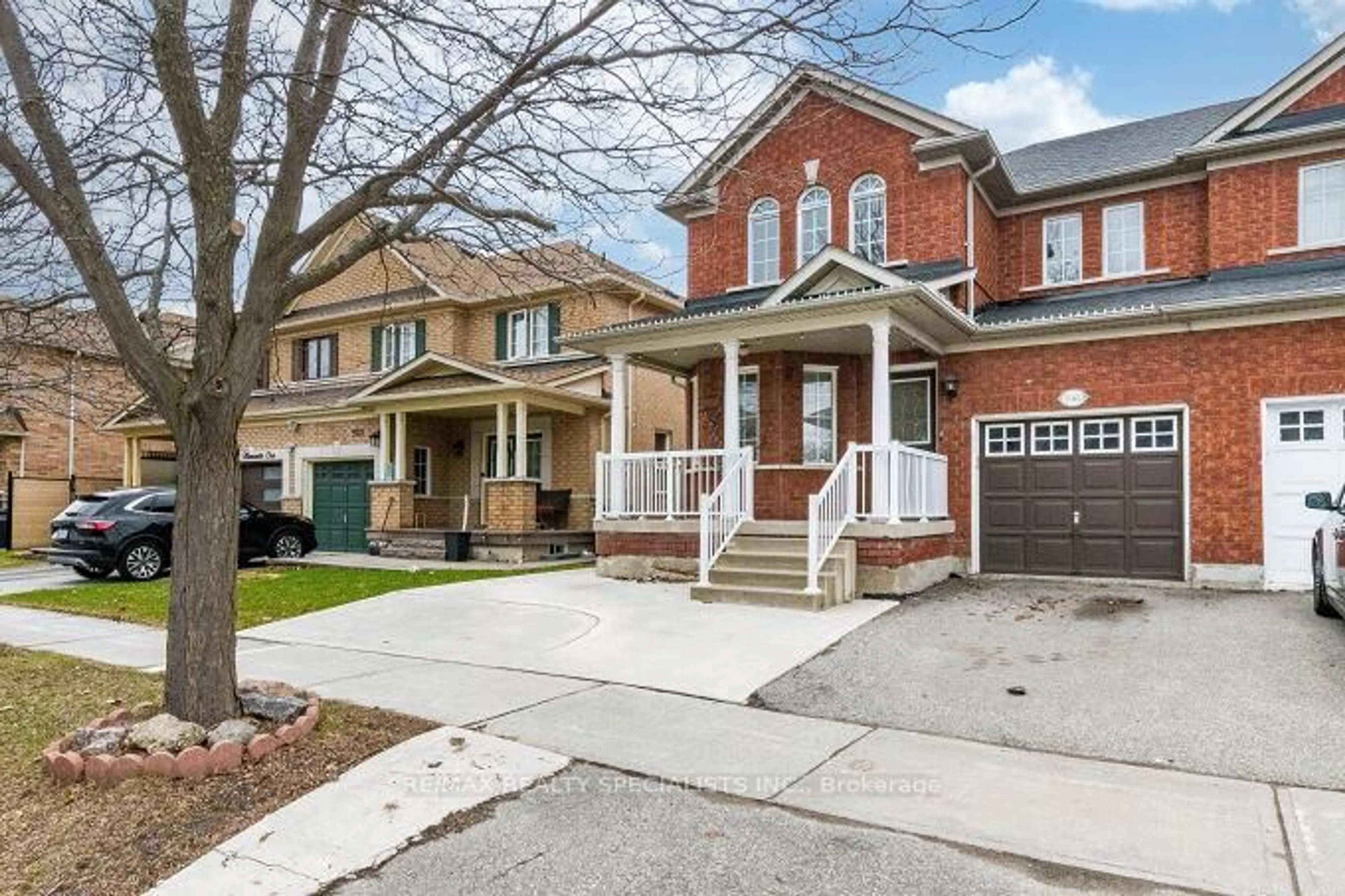 Home with brick exterior material, street for 5969 Manzanillo Cres, Mississauga Ontario L5M 6Y3