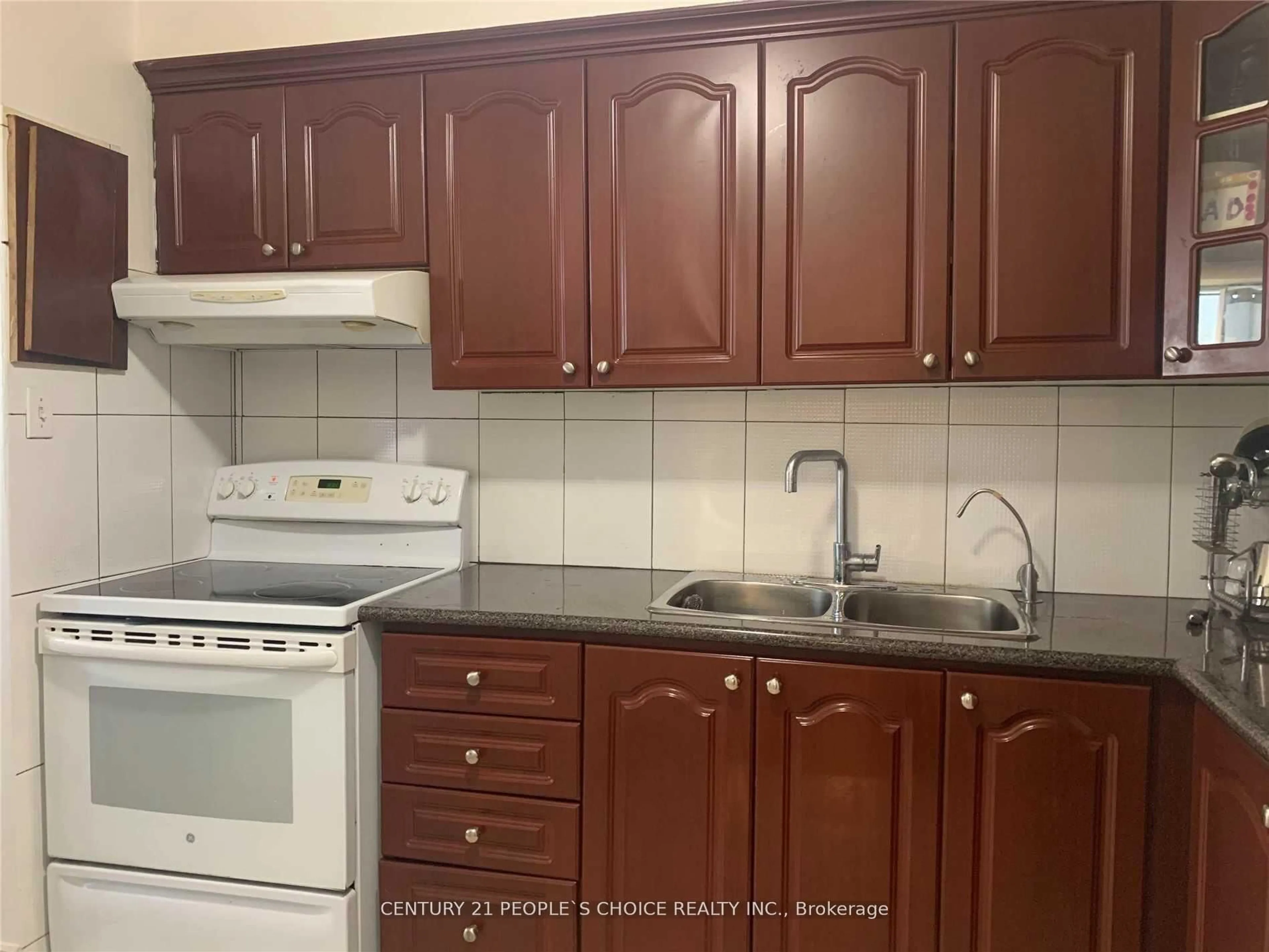 Standard kitchen, wood/laminate floor for 3390 Weston Rd #301, Toronto Ontario M9M 2X3