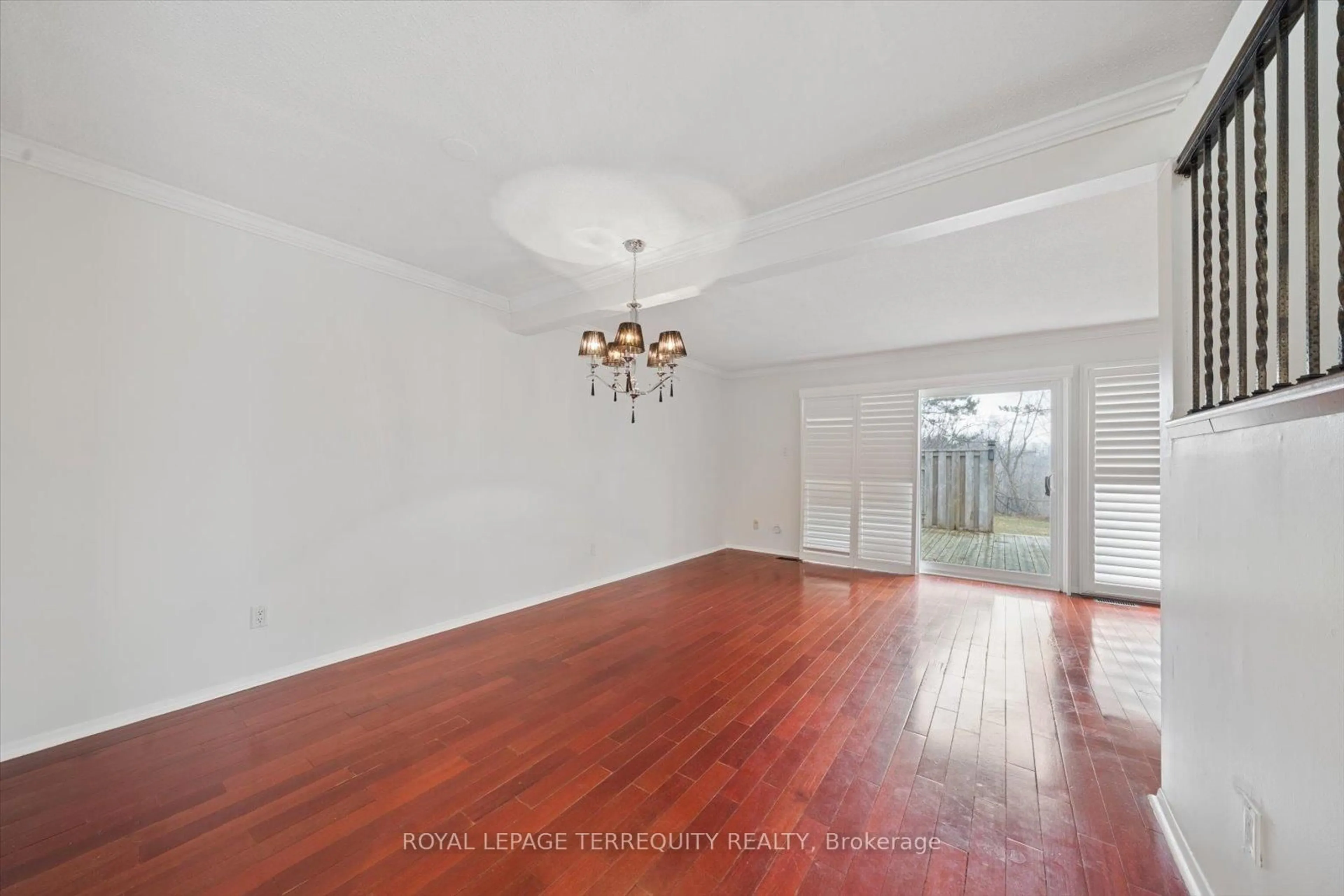 Unknown for 1825 Hyde Mill Cres, Mississauga Ontario L5N 0A7