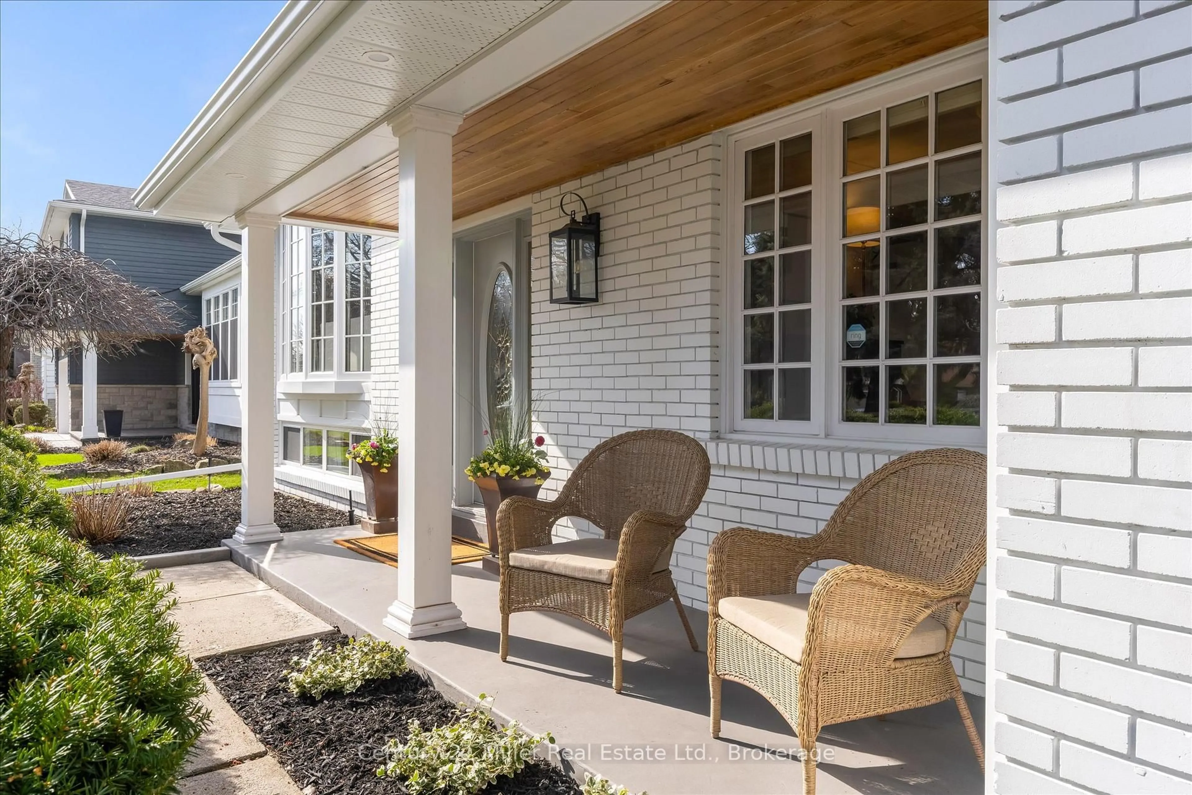 Unknown for 194 SOLINGATE Dr, Oakville Ontario L6L 3T1