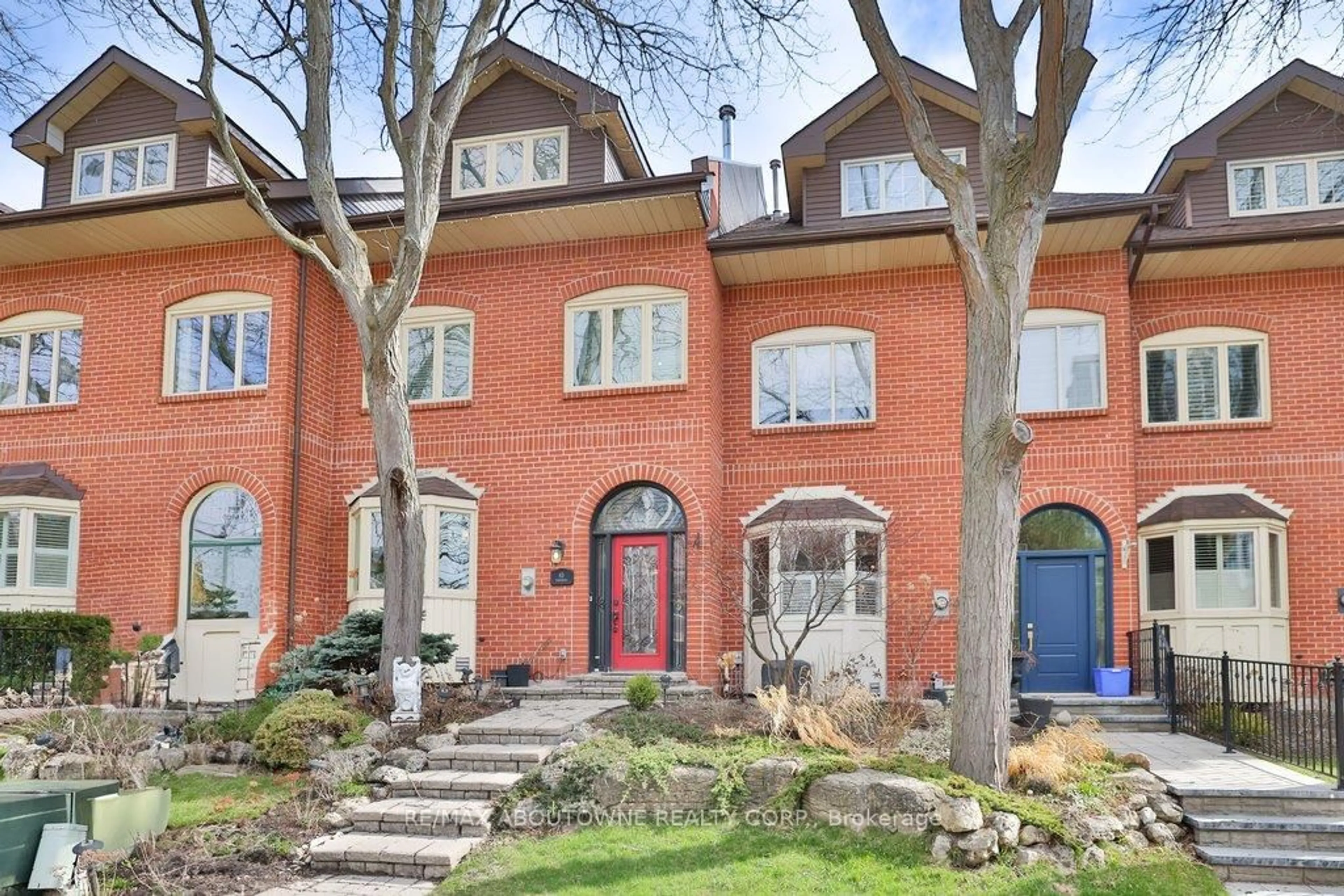 Home with brick exterior material, street for 45 Tradewind Dr, Oakville Ontario L6L 6K9