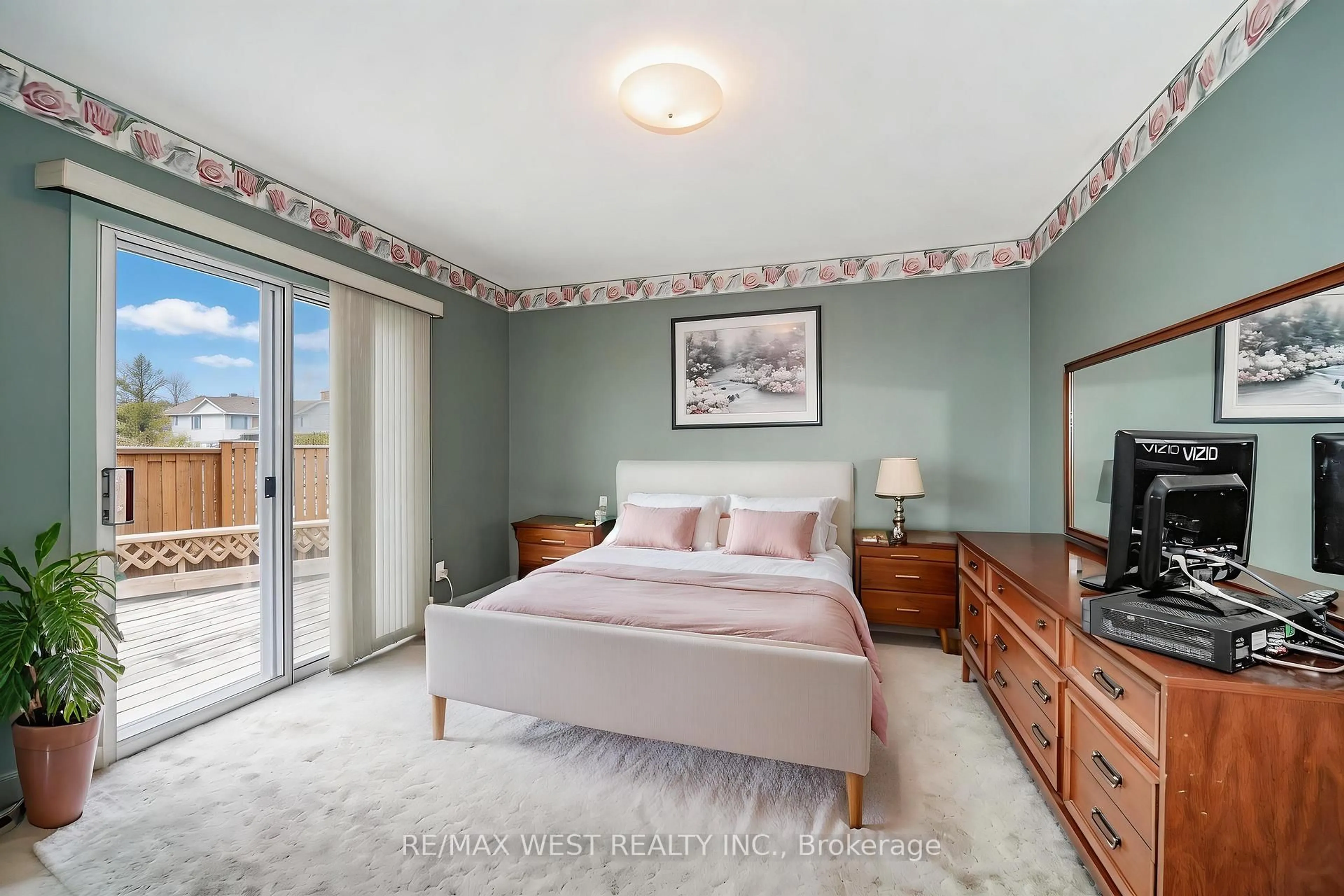 Bedroom with bed, unknown for 32 Deevale Rd, Toronto Ontario M3M 1Z3