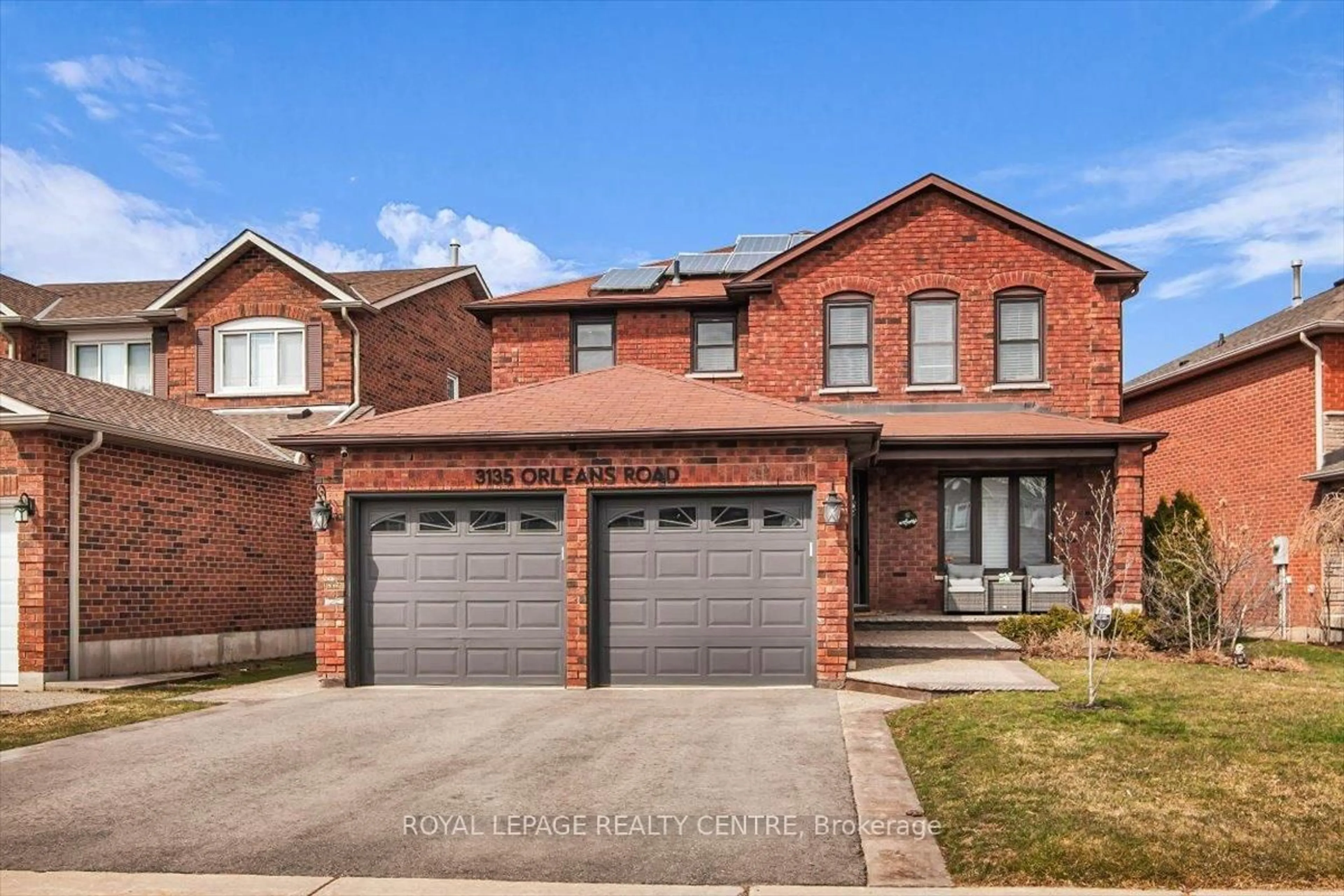 Home with brick exterior material, street for 3135 Orleans Rd, Mississauga Ontario L5L 5L4