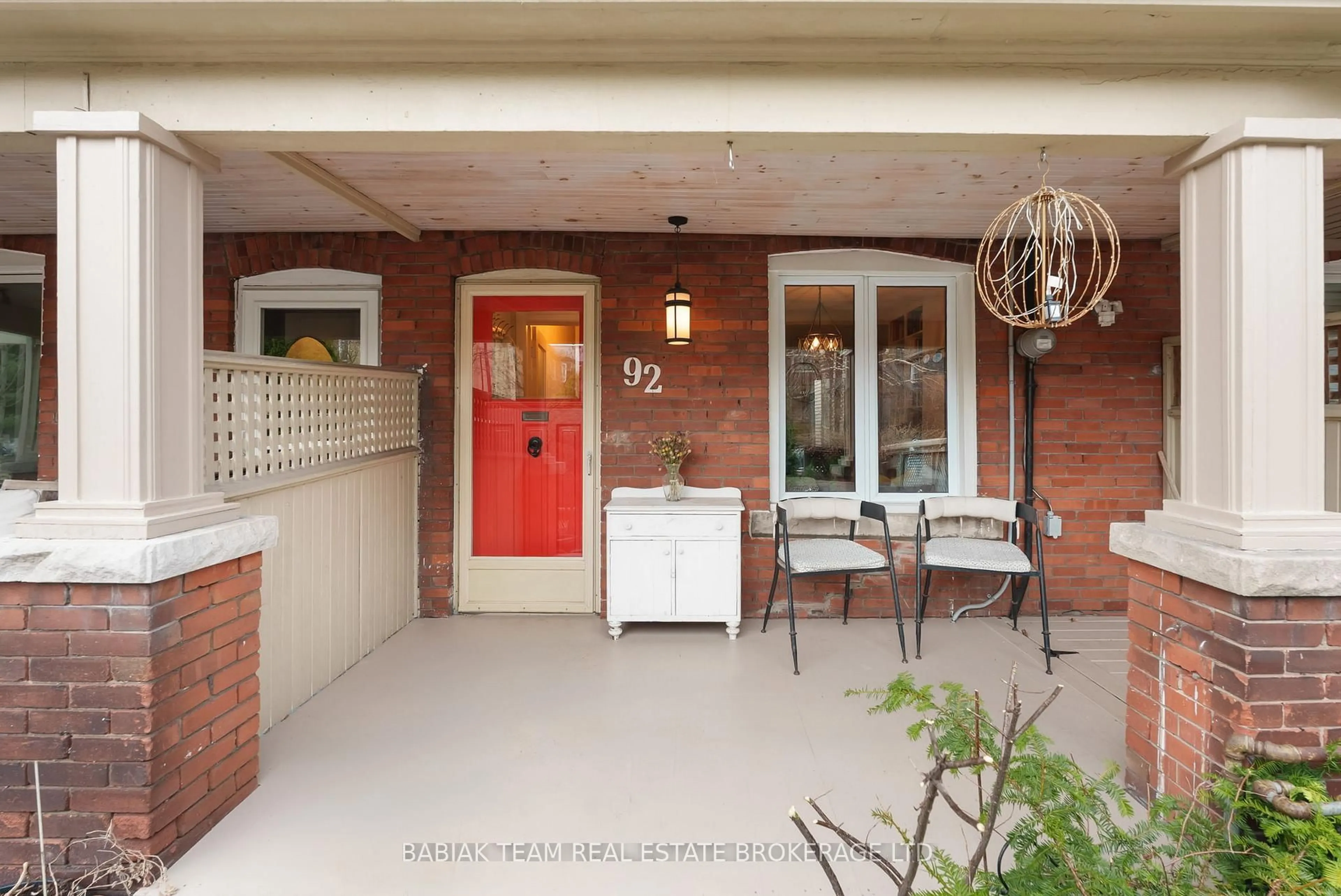 Unknown for 92 Indian Road Cres, Toronto Ontario M6P 2G3