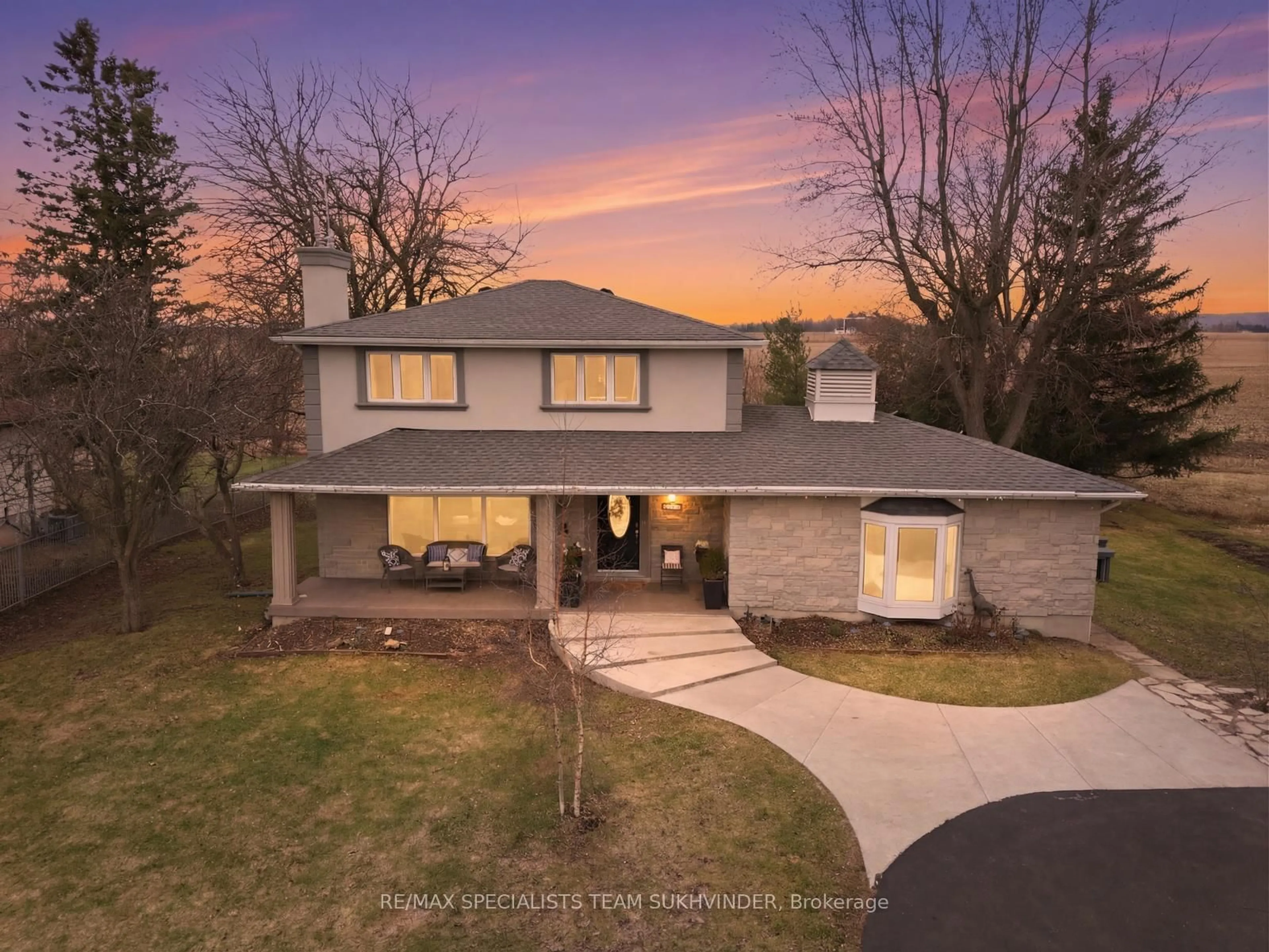 A pic from outside/outdoor area/front of a property/back of a property/a pic from drone, street for 13088 Heritage Rd, Caledon Ontario L7C 1T4