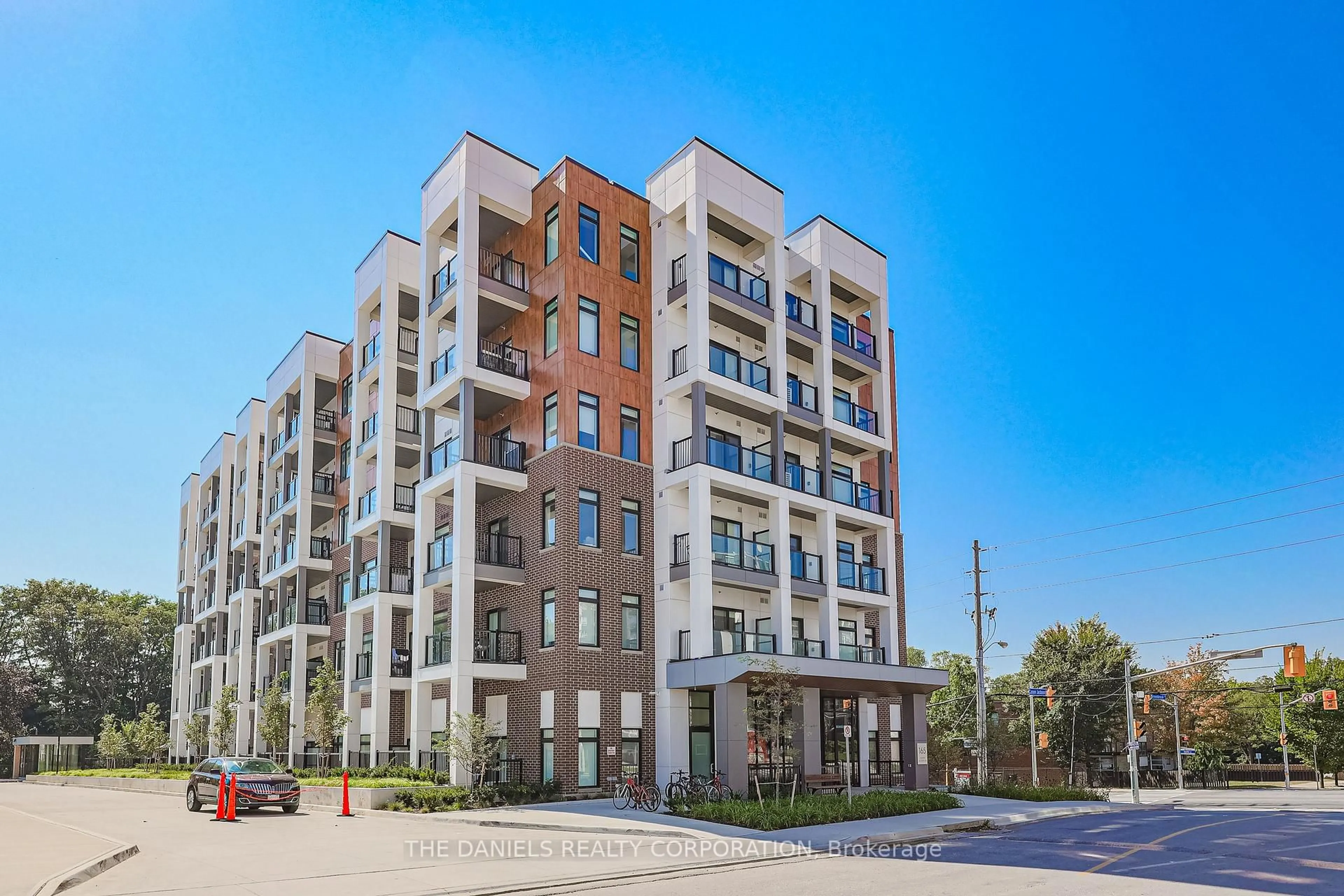 Unknown for 165 Canon Jackson Dr #509, Toronto Ontario M6M 0C4