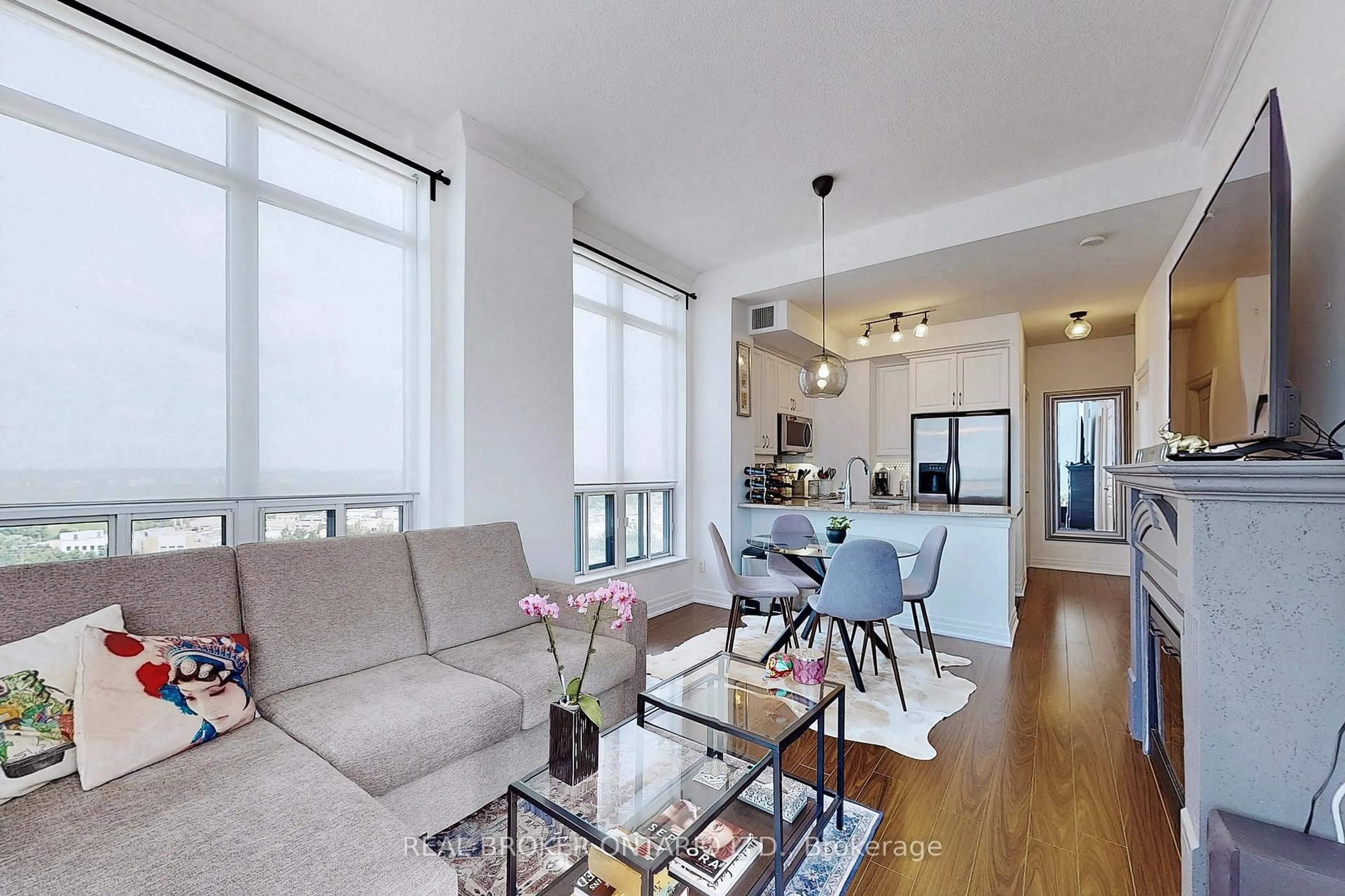 Living room with furniture, unknown for 2087 Lake Shore Blvd #PH7, Toronto Ontario M8V 4G3