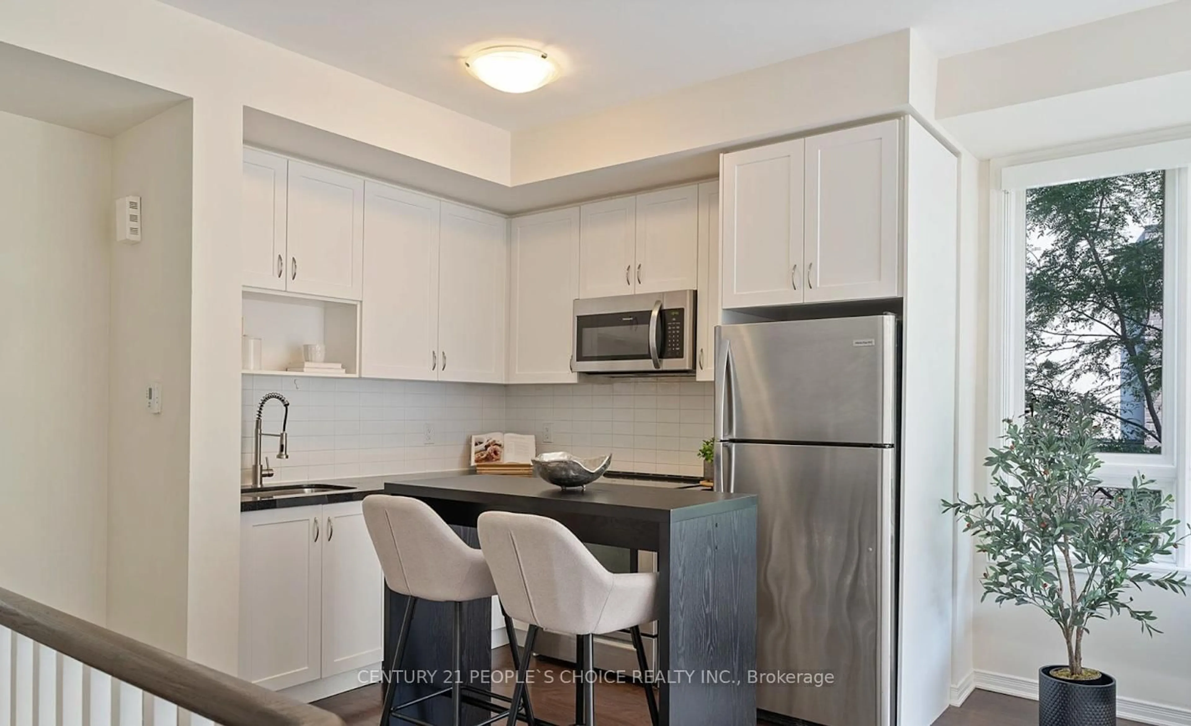 Standard kitchen, unknown for 1100 Briar Hill Ave #312, Toronto Ontario M6B 1M7