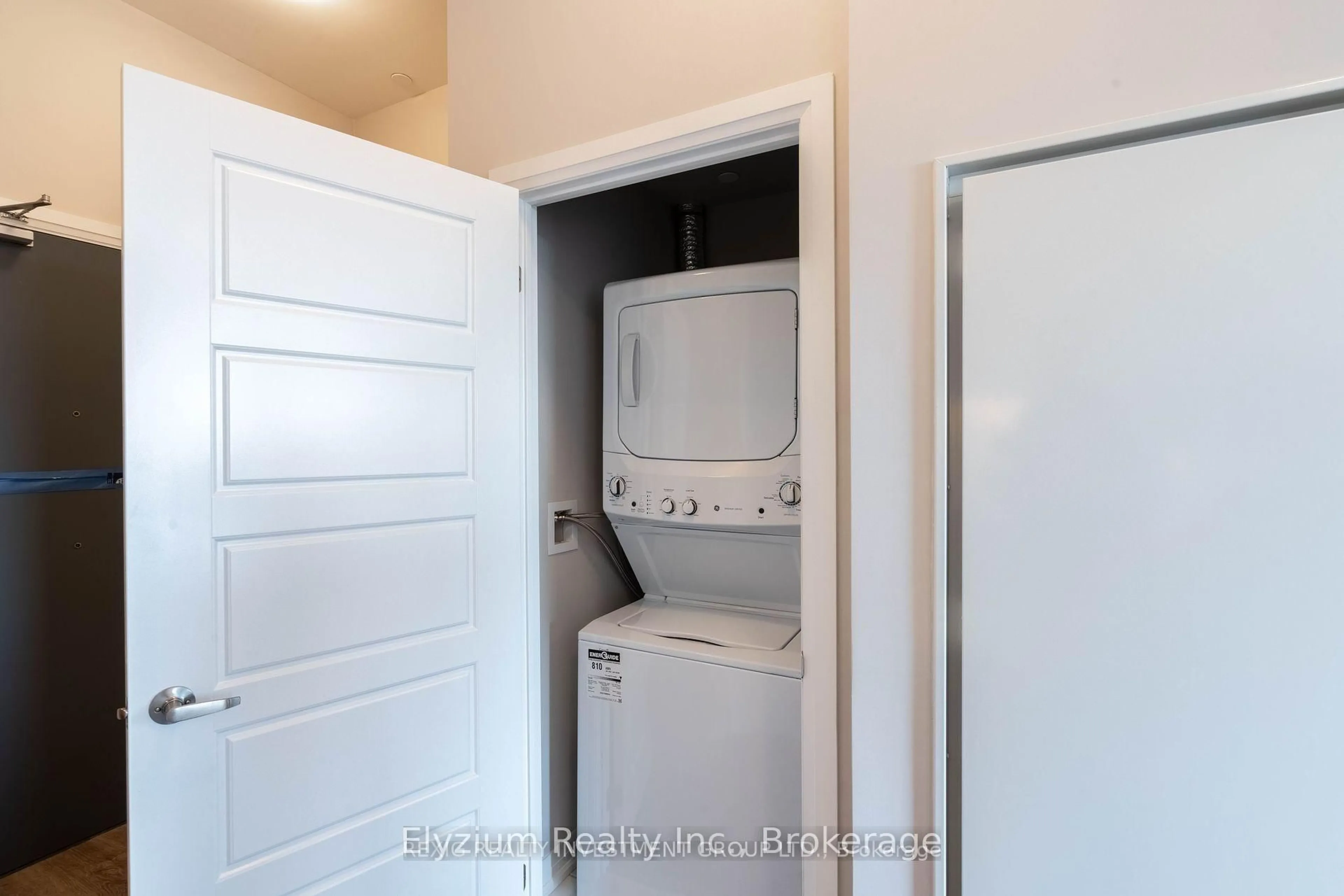 Laundry room for 3265 Carding Mill Tr #503, Oakville Ontario L6M 0W6