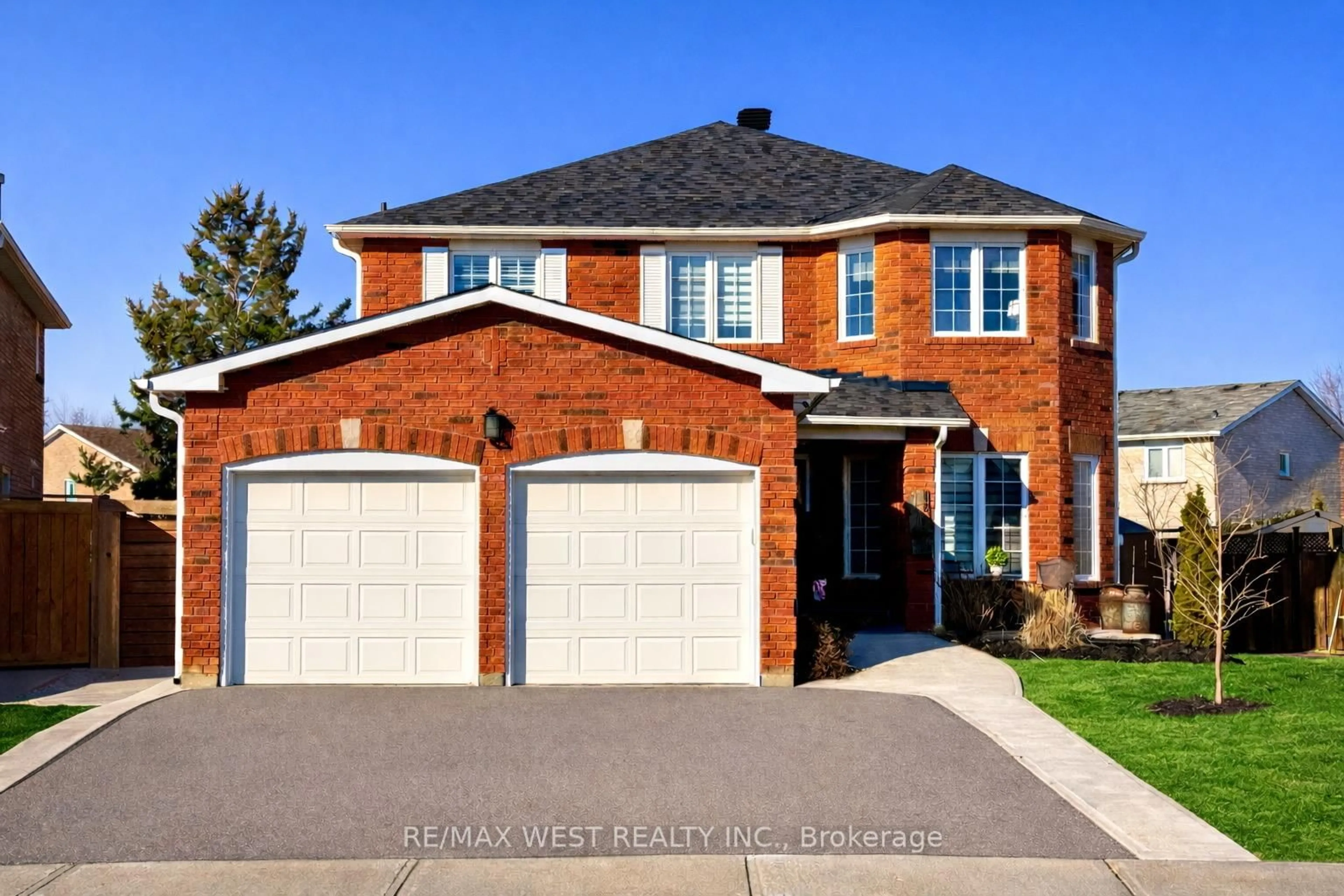 Home with brick exterior material, street for 12 Berrydown Dr, Caledon Ontario L7E 1L8