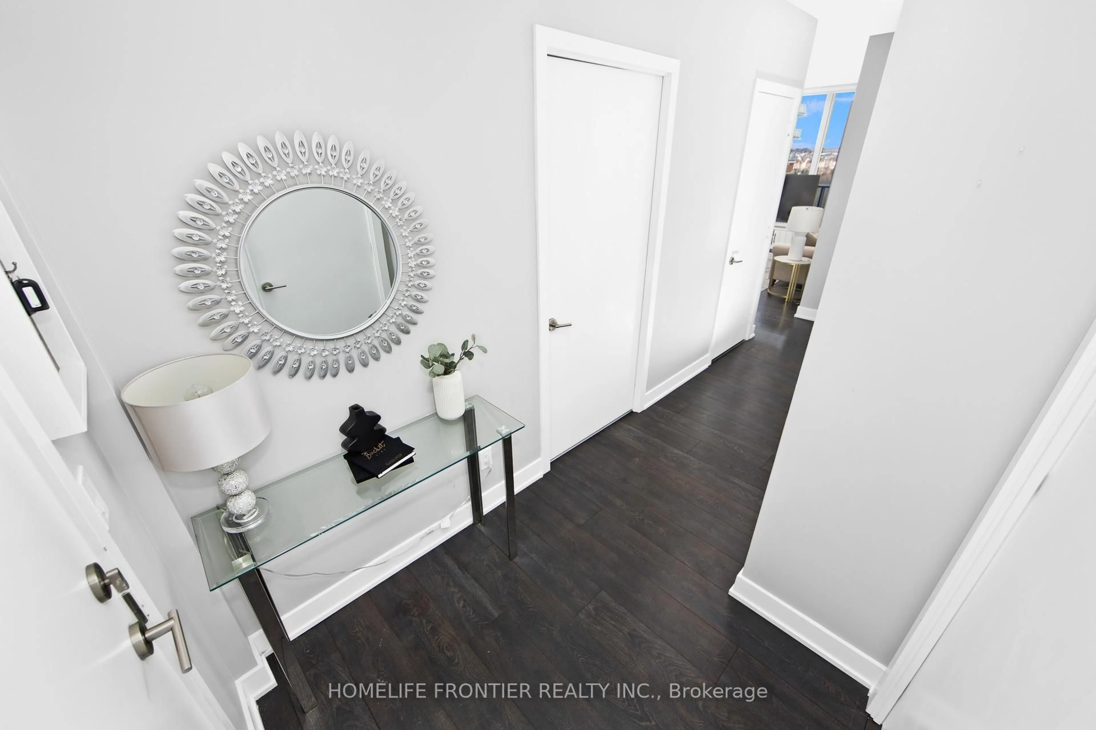 Indoor entryway for 180 Veterans Dr #603, Brampton Ontario L7A 5G7