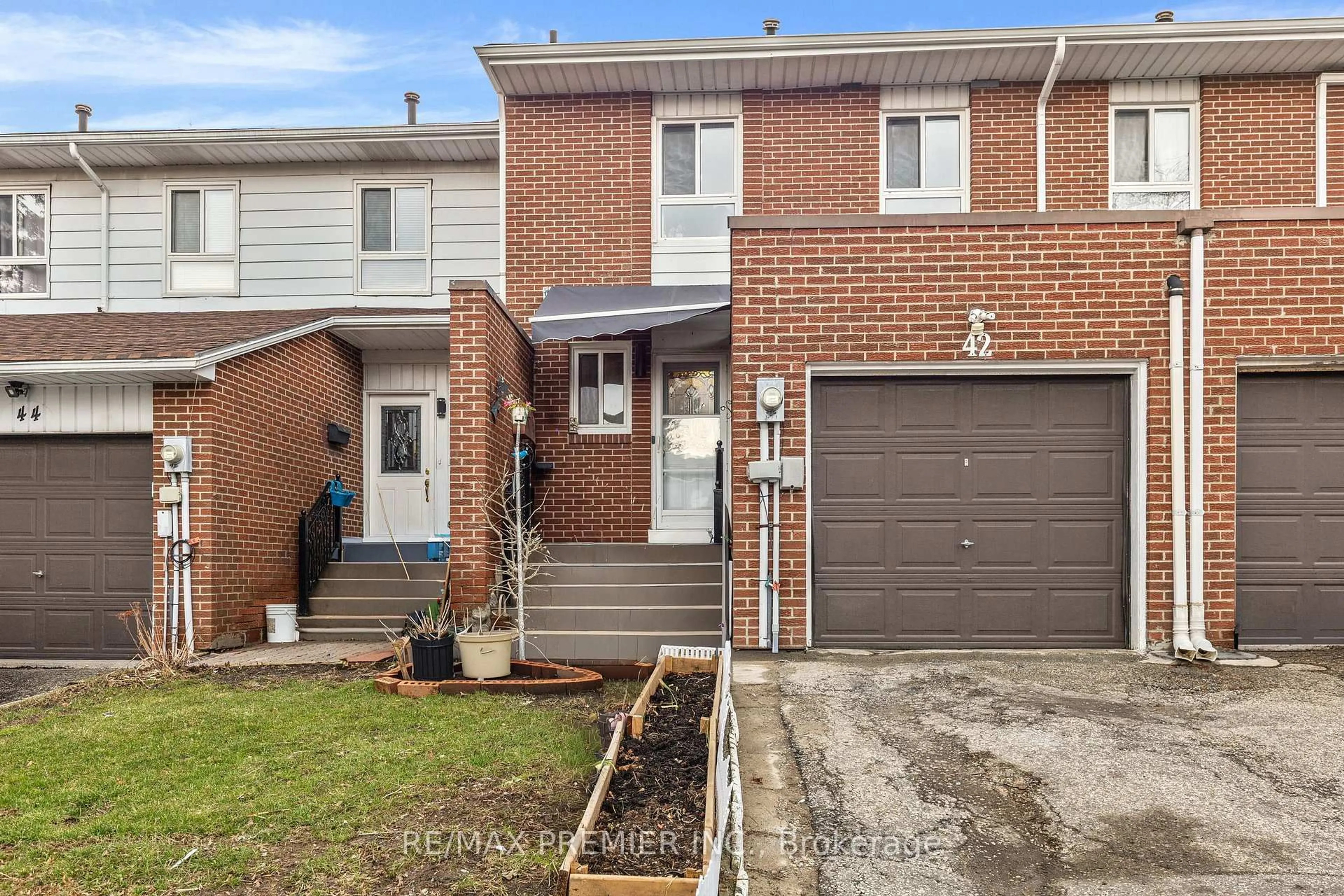 Home with brick exterior material, street for 42 San Marino Way #19, Toronto Ontario M3N 2Y3