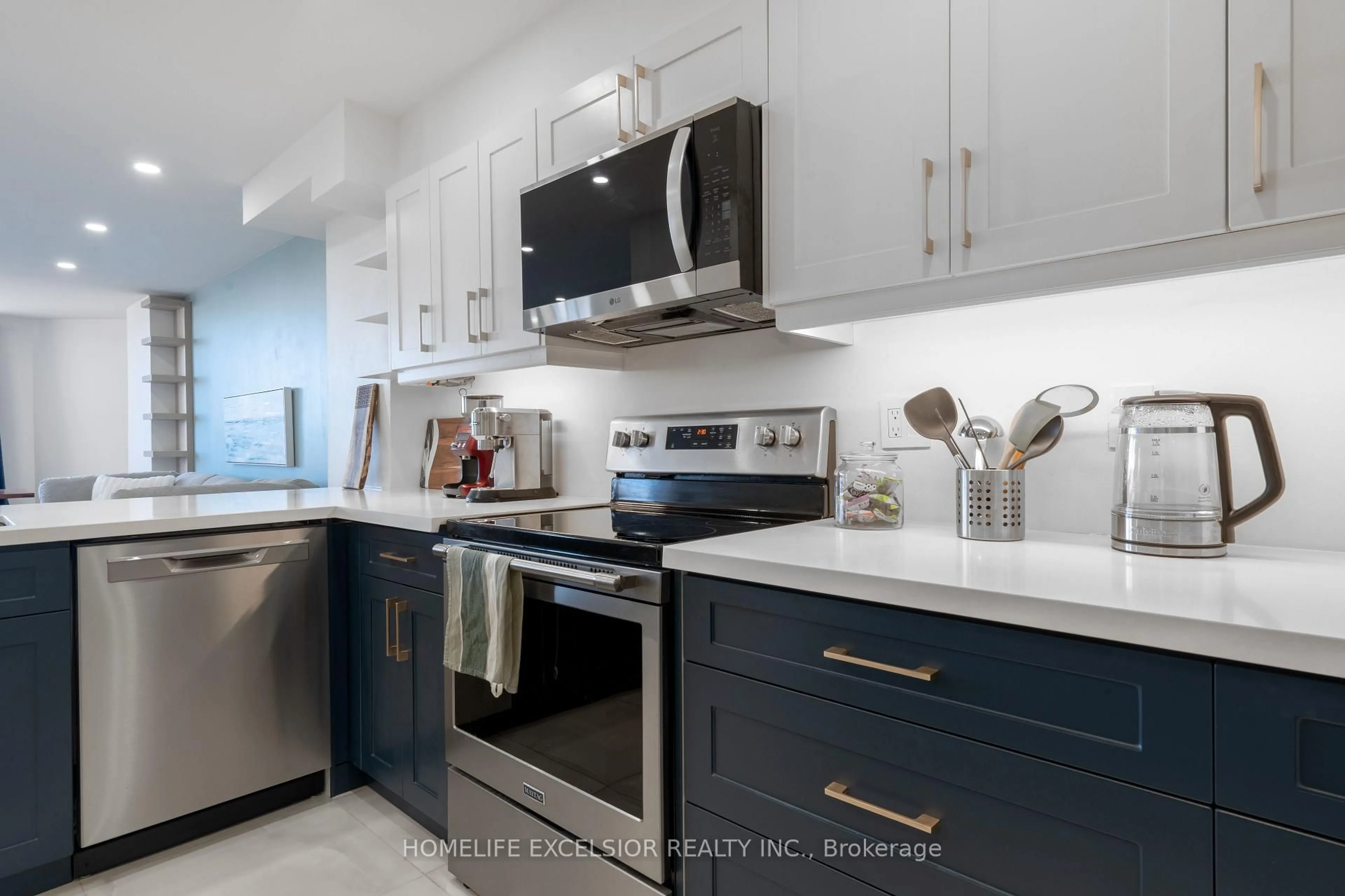 Unknown for 236 Albion Rd #612, Toronto Ontario M9W 6A6