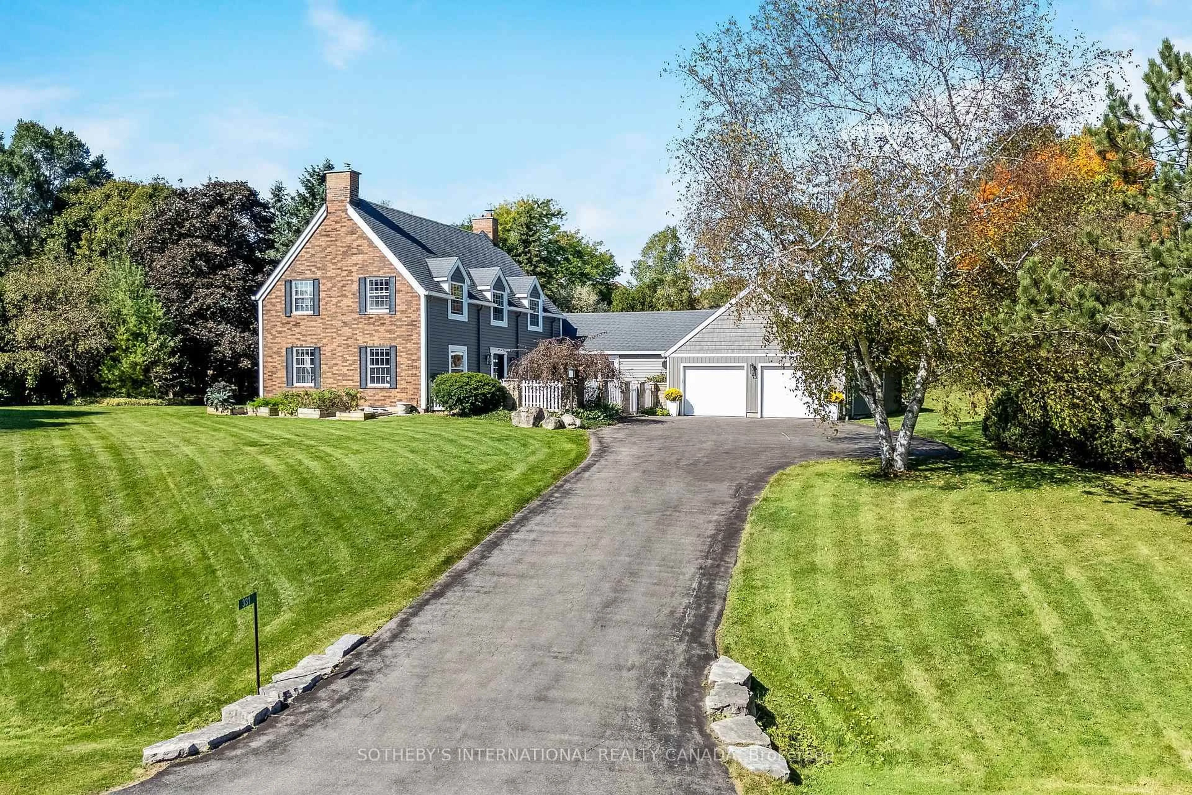 A pic from outside/outdoor area/front of a property/back of a property/a pic from drone, street for 331 WHEELIHAN Way, Milton Ontario L0P 0A1