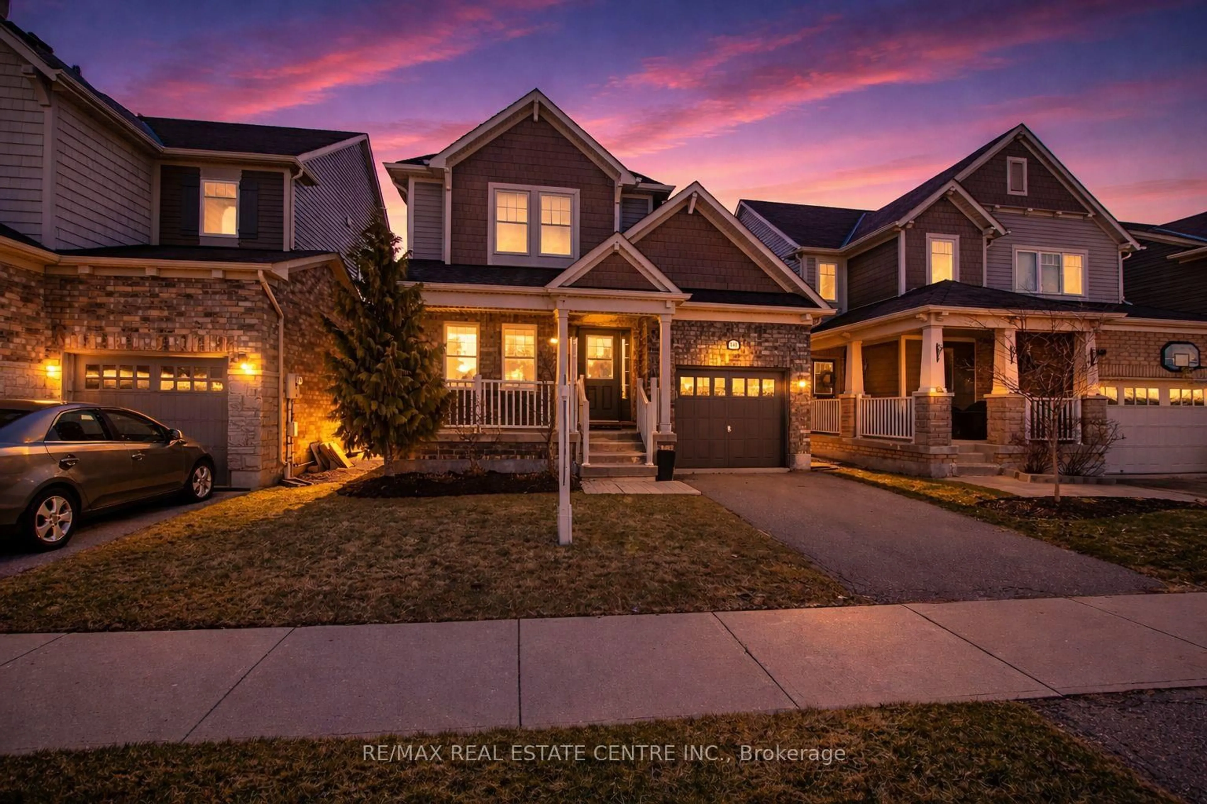 Home with brick exterior material, street for 940 Clark Blvd, Milton Ontario L9T 6P6